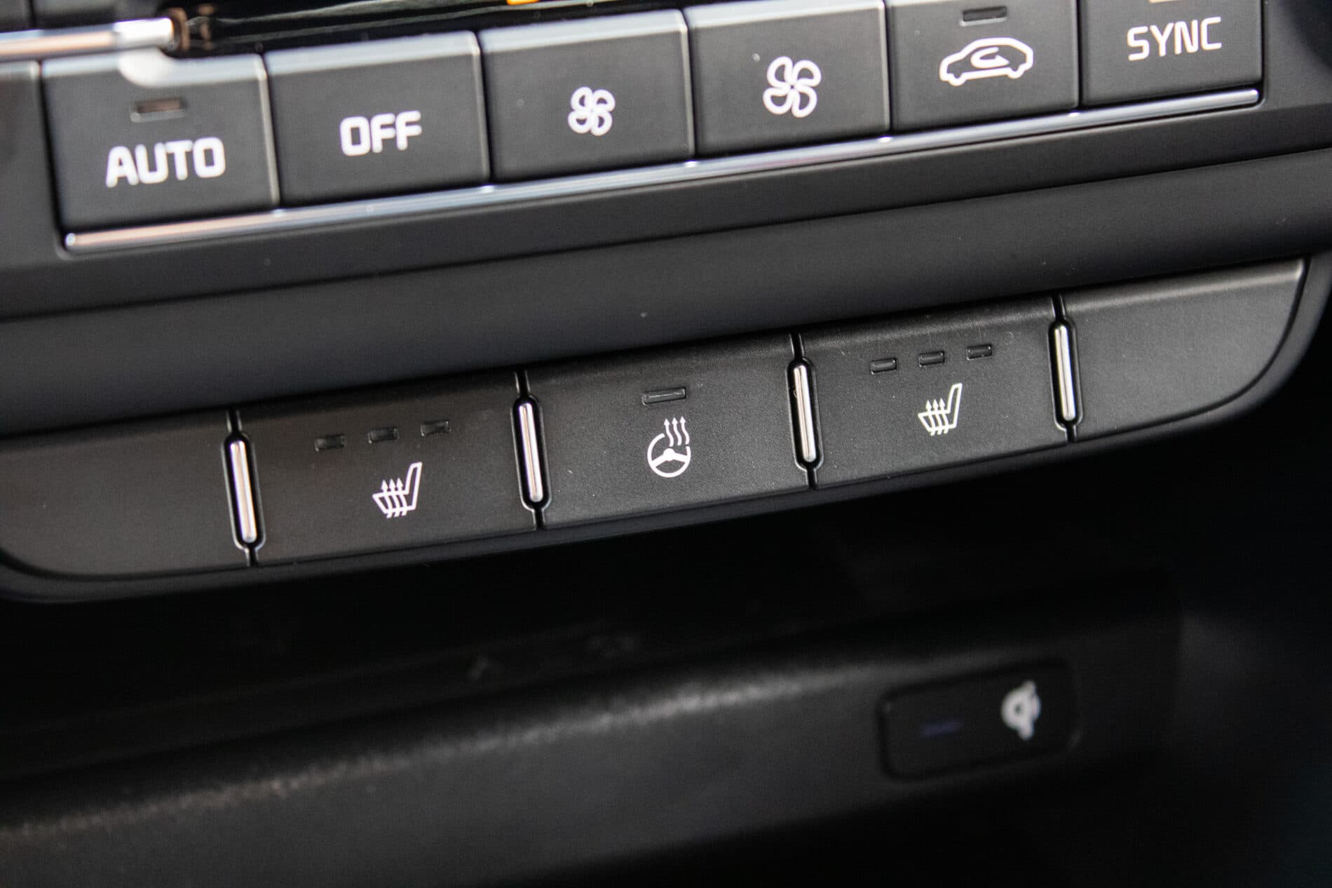 2019 Kia ProCeed GT, biela hatchback, 115 981 km