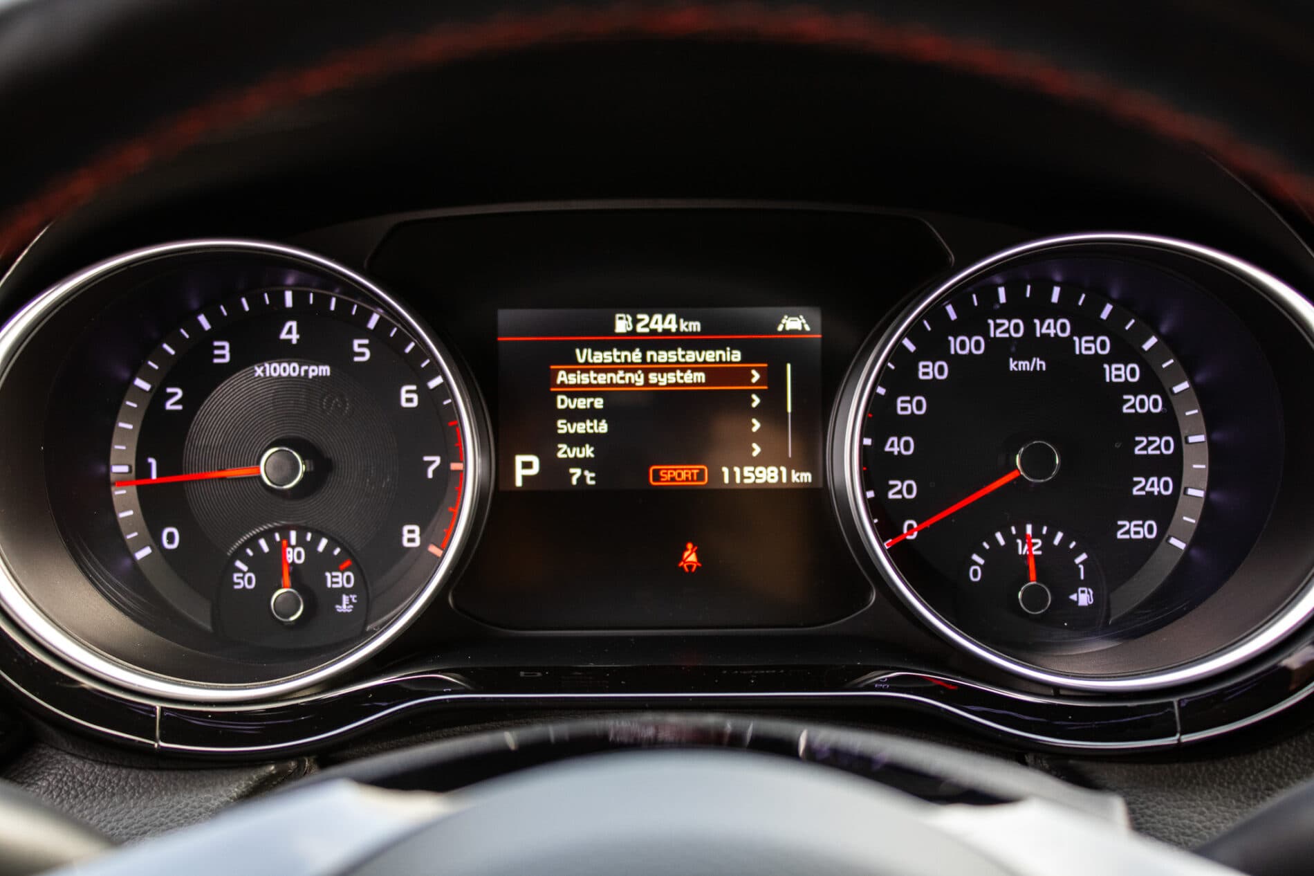 2019 Kia ProCeed GT, biela hatchback, 115 981 km