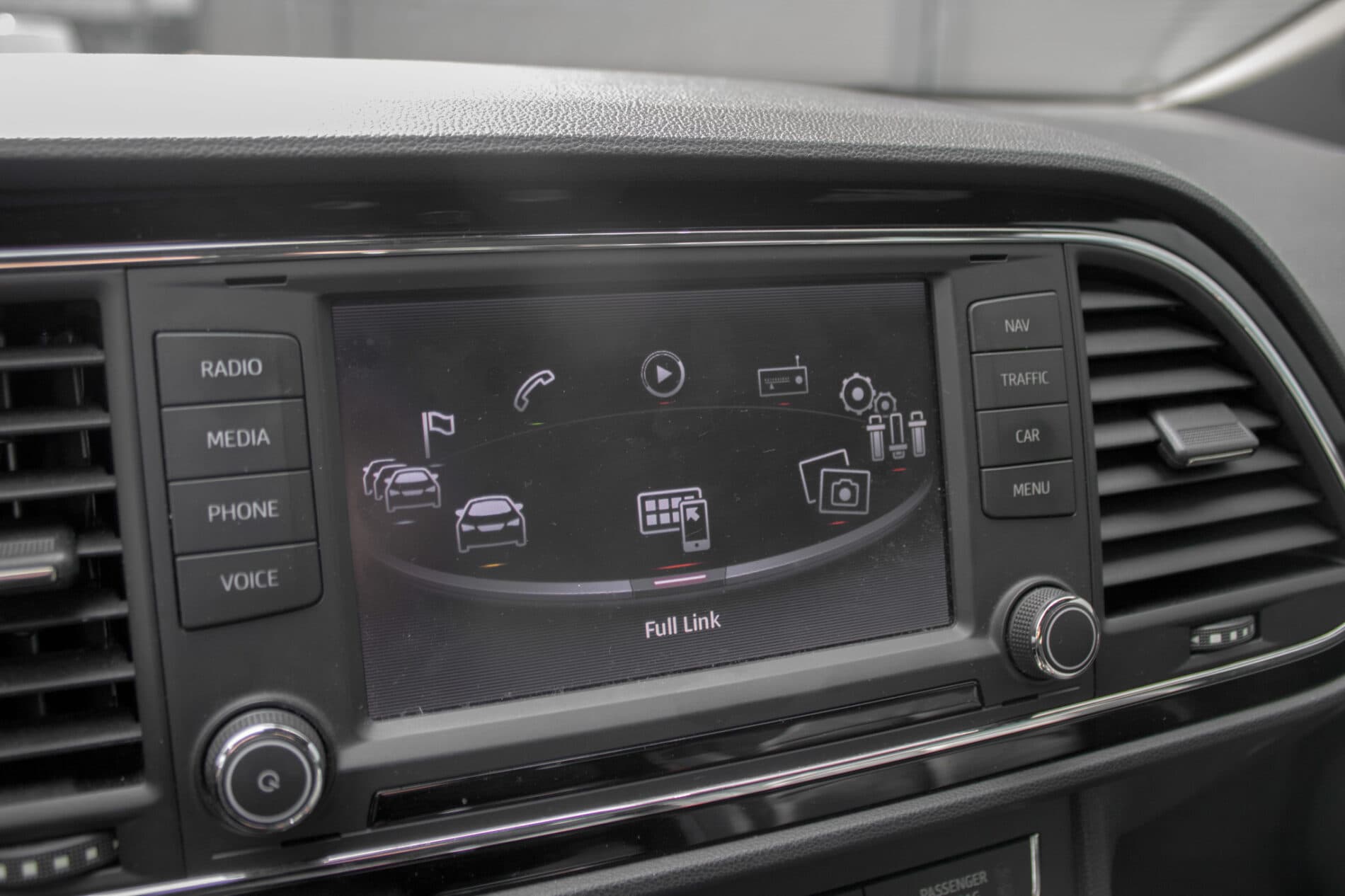 2016 Seat Leon Cupra, modrá kombi, 170 000 km