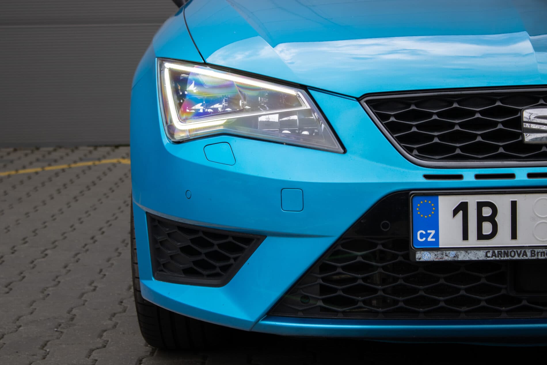 2016 Seat Leon Cupra, modrá kombi, 170 000 km