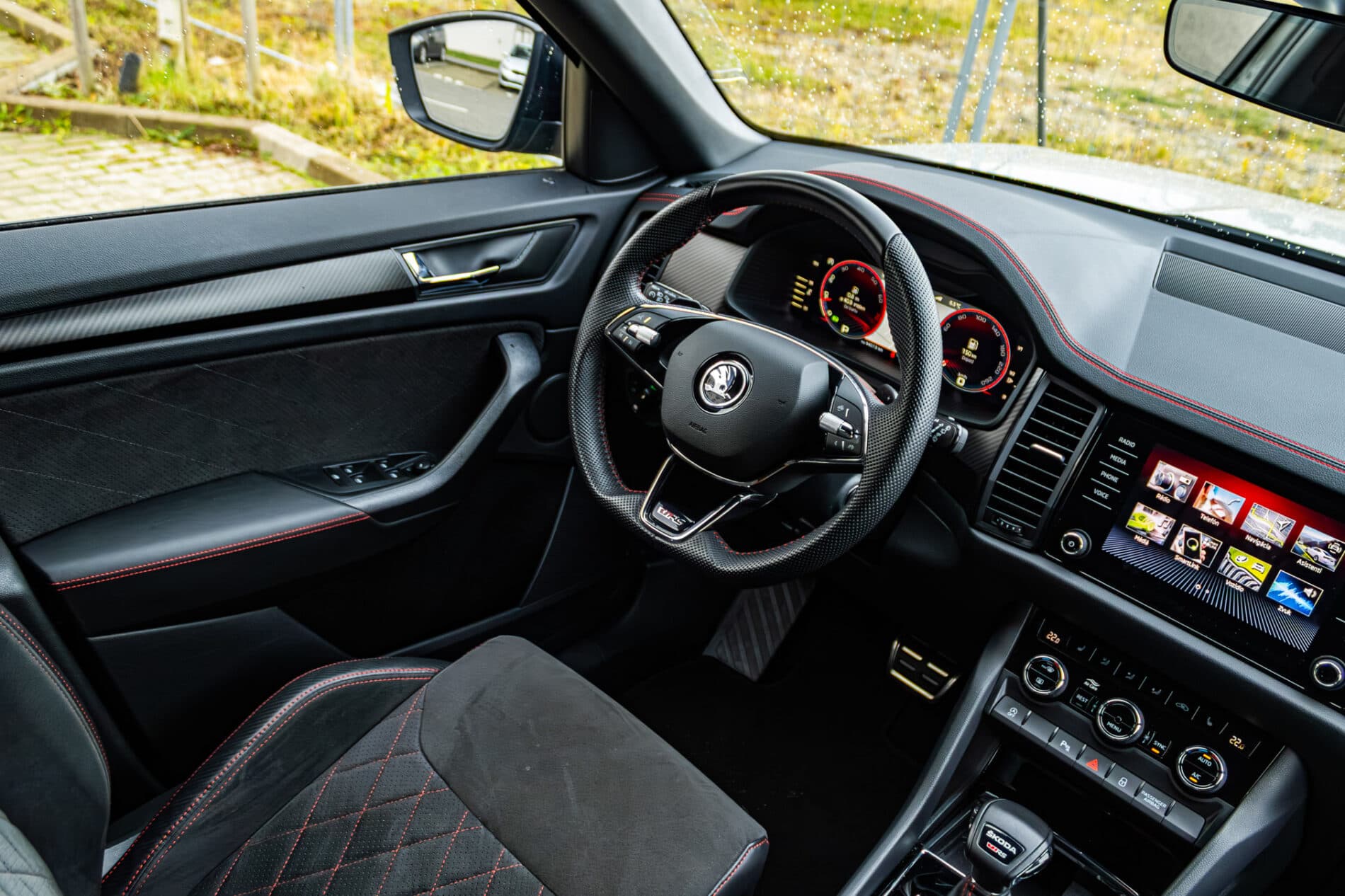2023 Skoda Kodiaq RS, sivá suv, 35 947 km