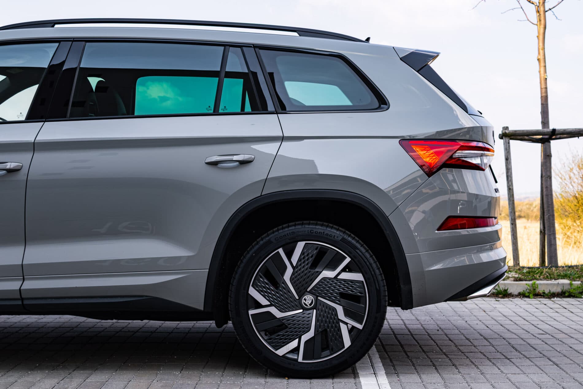 2023 Skoda Kodiaq RS, sivá suv, 35 947 km