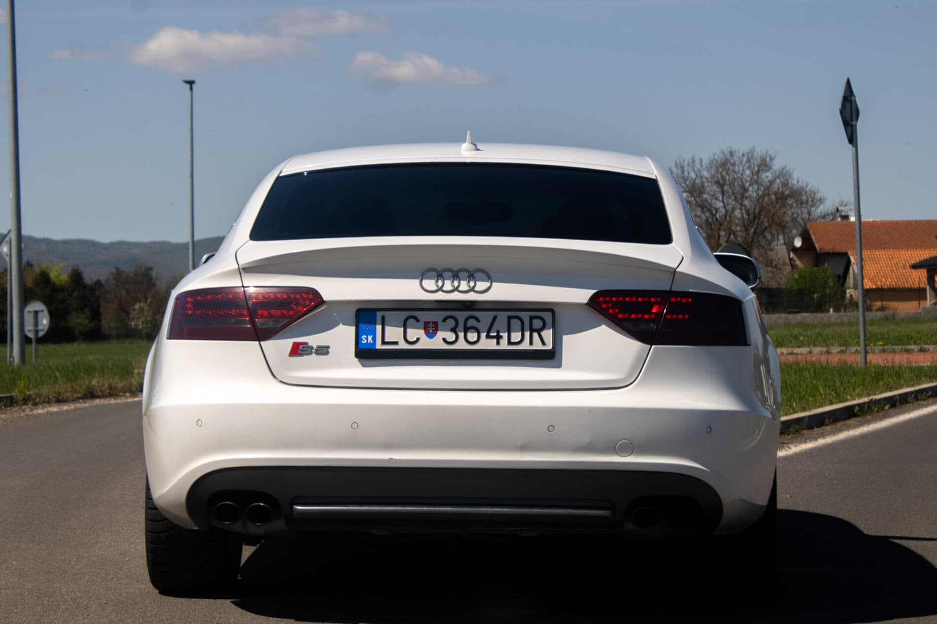 2010 AUDI S5, biela kupé, 266 052 km