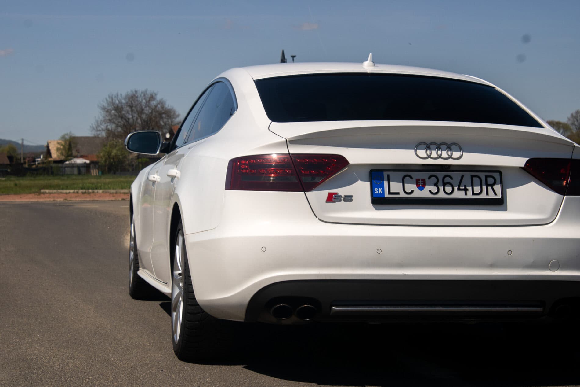 2010 AUDI S5, biela kupé, 266 052 km