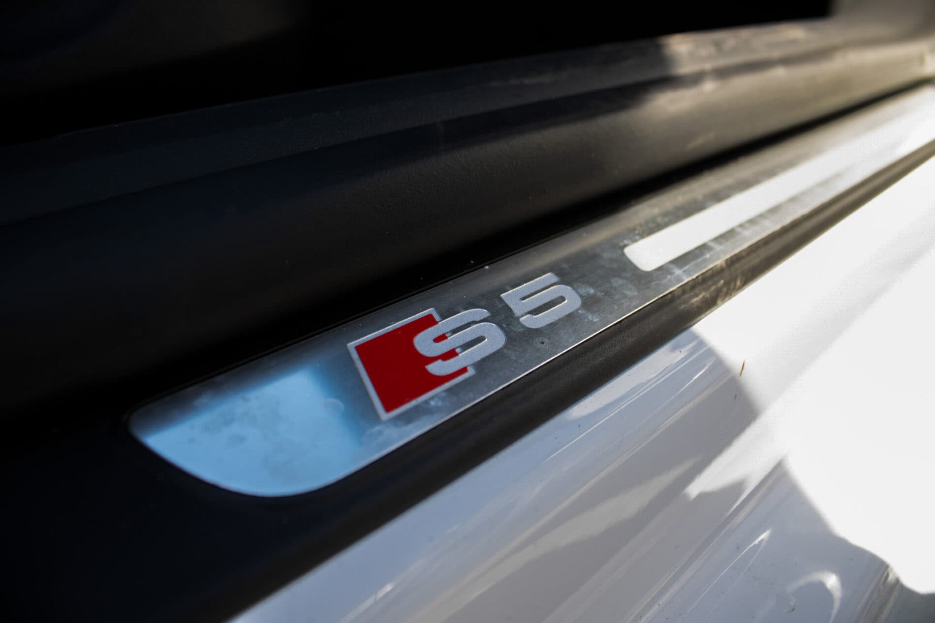 2010 AUDI S5, biela kupé, 266 052 km