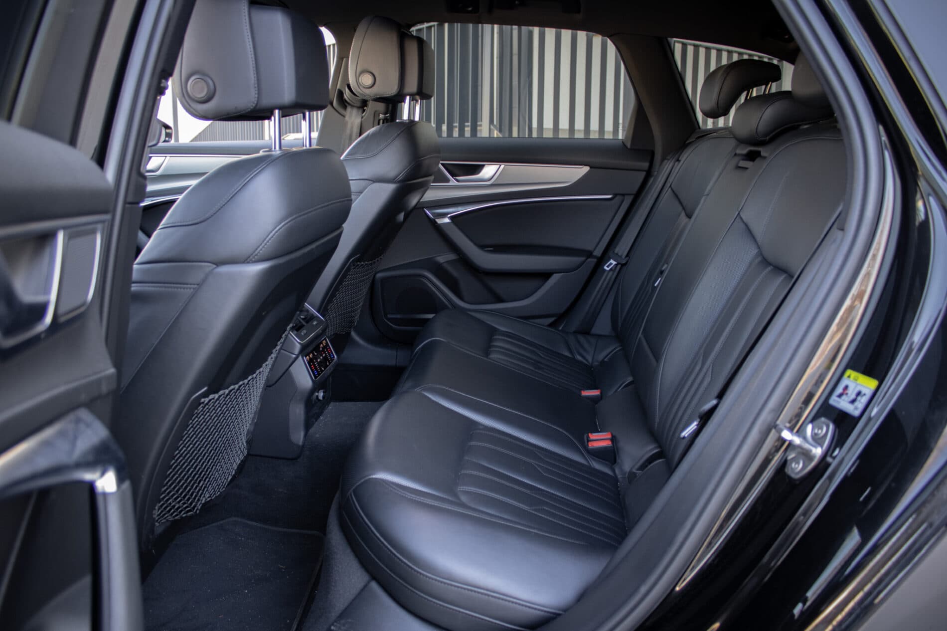 2020 AUDI A6, čierna kombi, 135 286 km