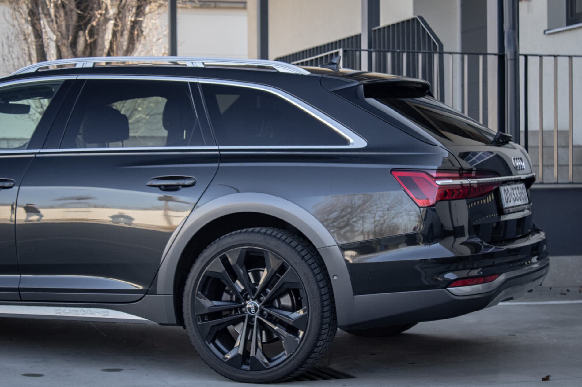 2020 AUDI A6, čierna kombi, 135 286 km