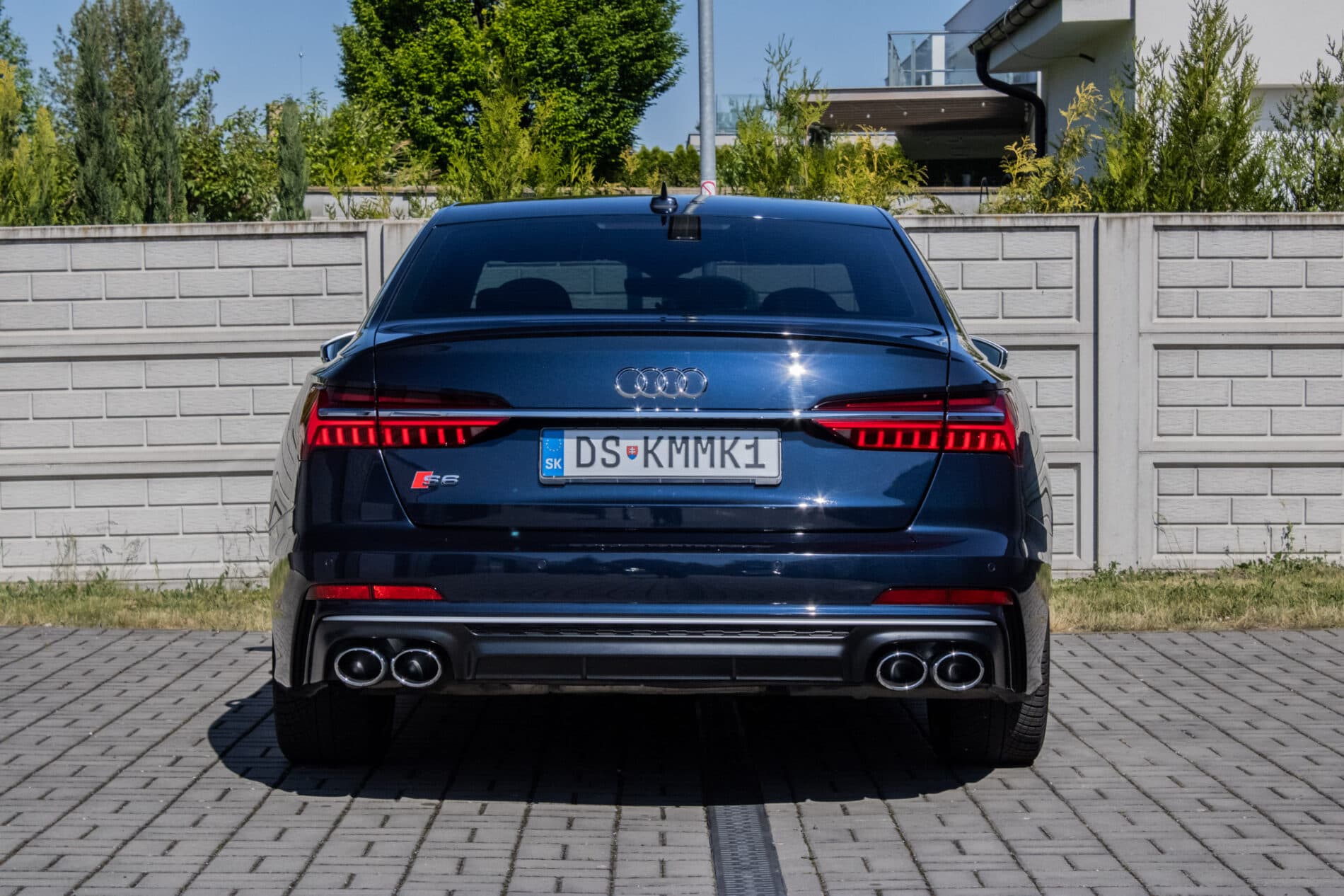 2021 AUDI S6, modrá sedan, 101 997 km