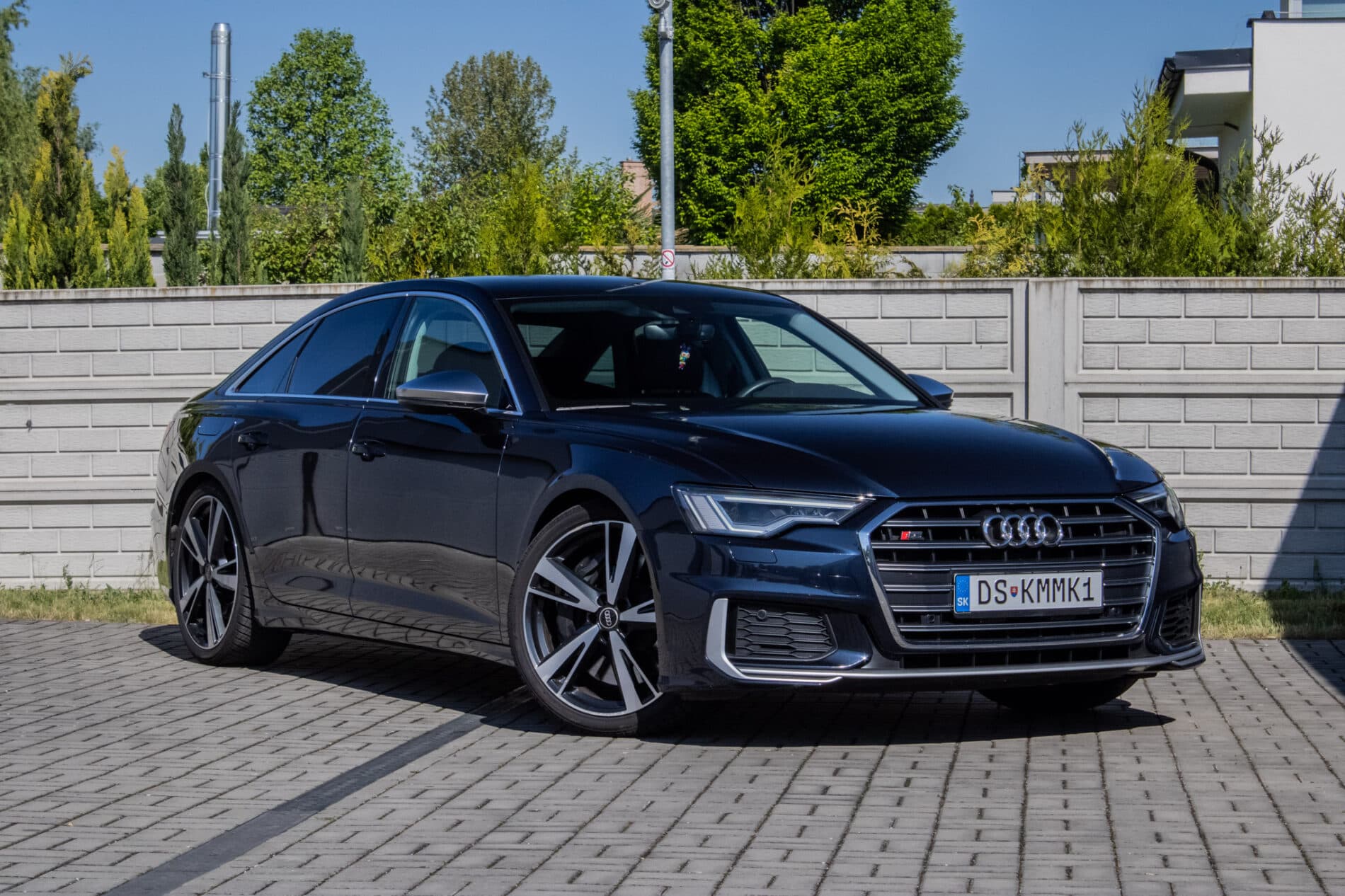 2021 AUDI S6, modrá sedan, 101 997 km