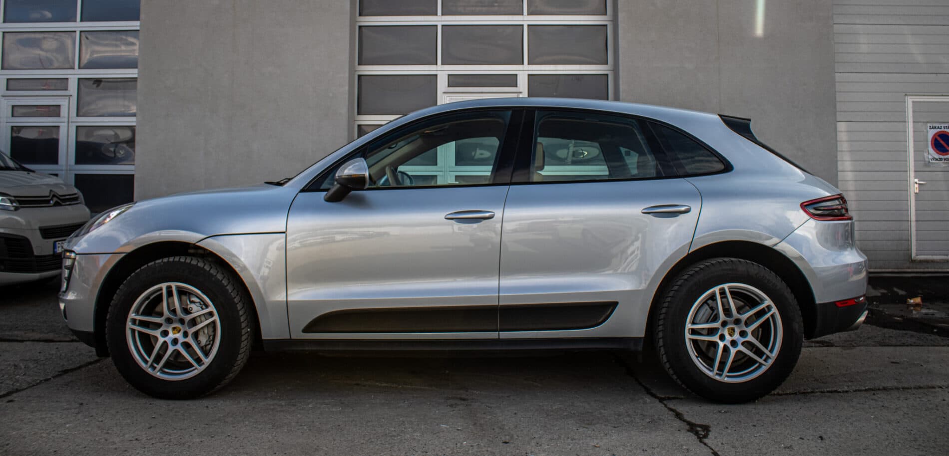 2014 Porsche Macan S, strieborná suv, 125 433 km