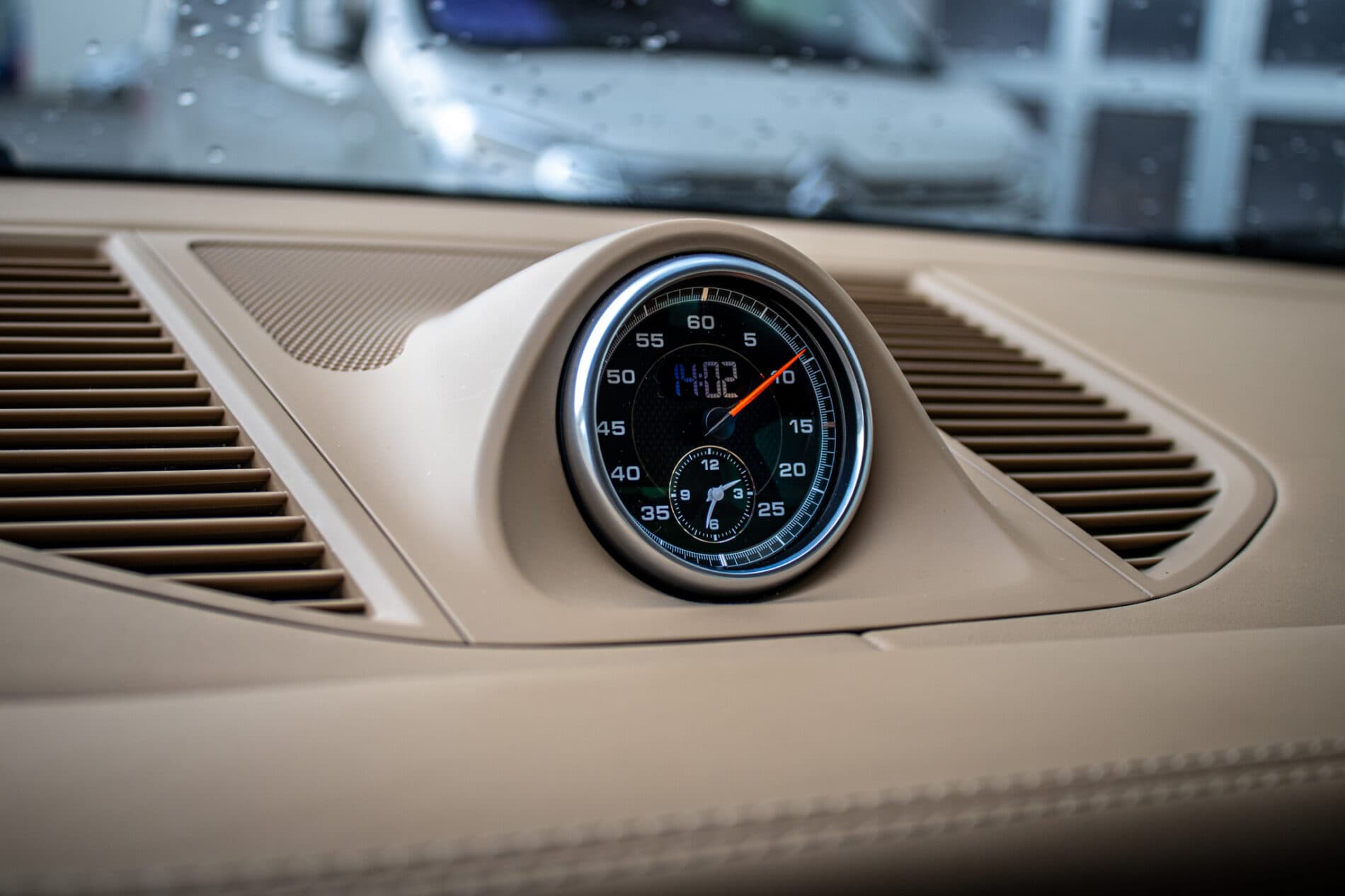 2014 Porsche Macan S, strieborná suv, 125 433 km