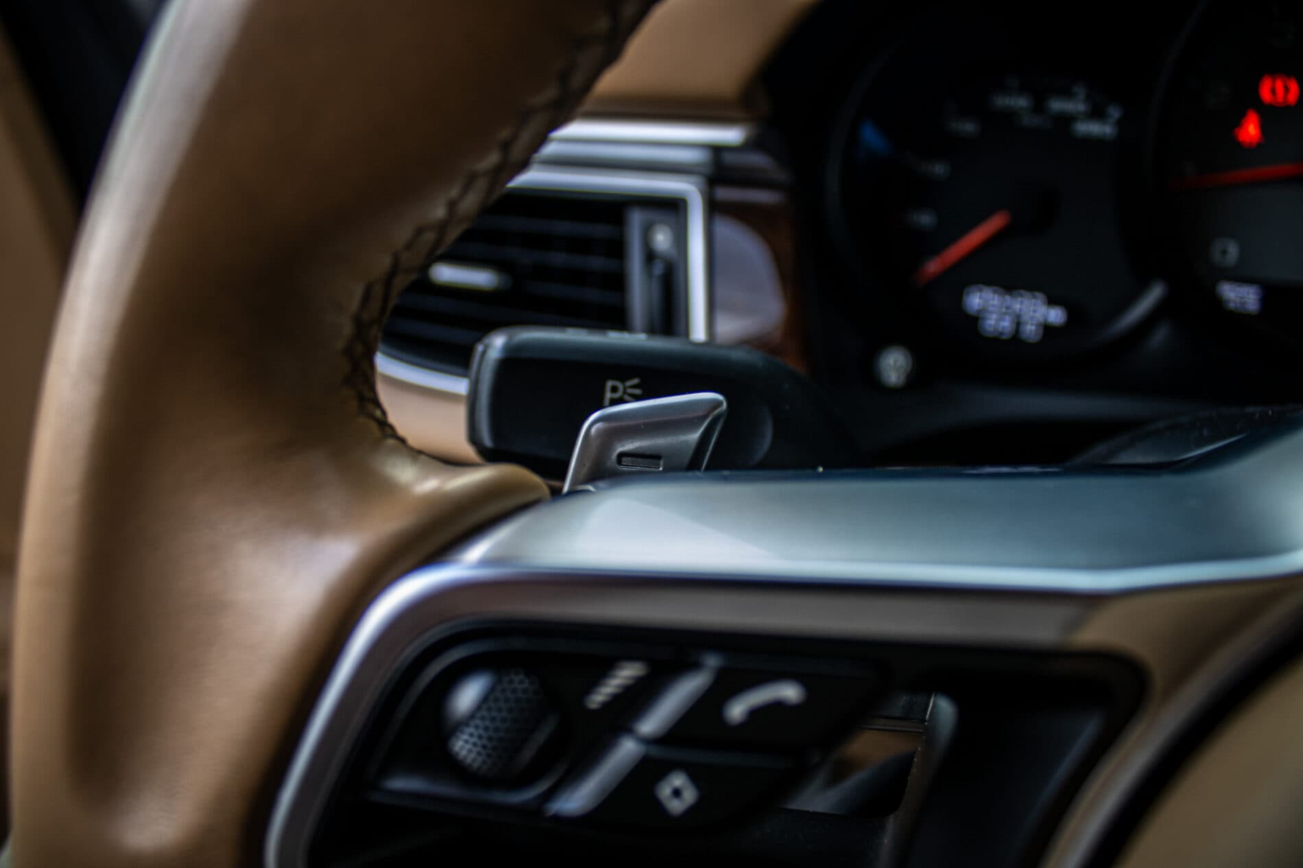 2014 Porsche Macan S, strieborná suv, 125 433 km