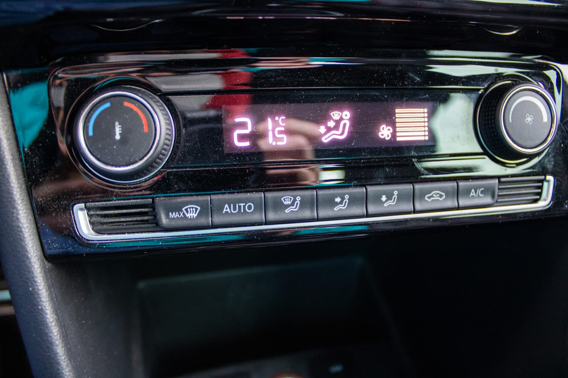 2016 Volkswagen Polo GTI, čierna hatchback, 49 625 km