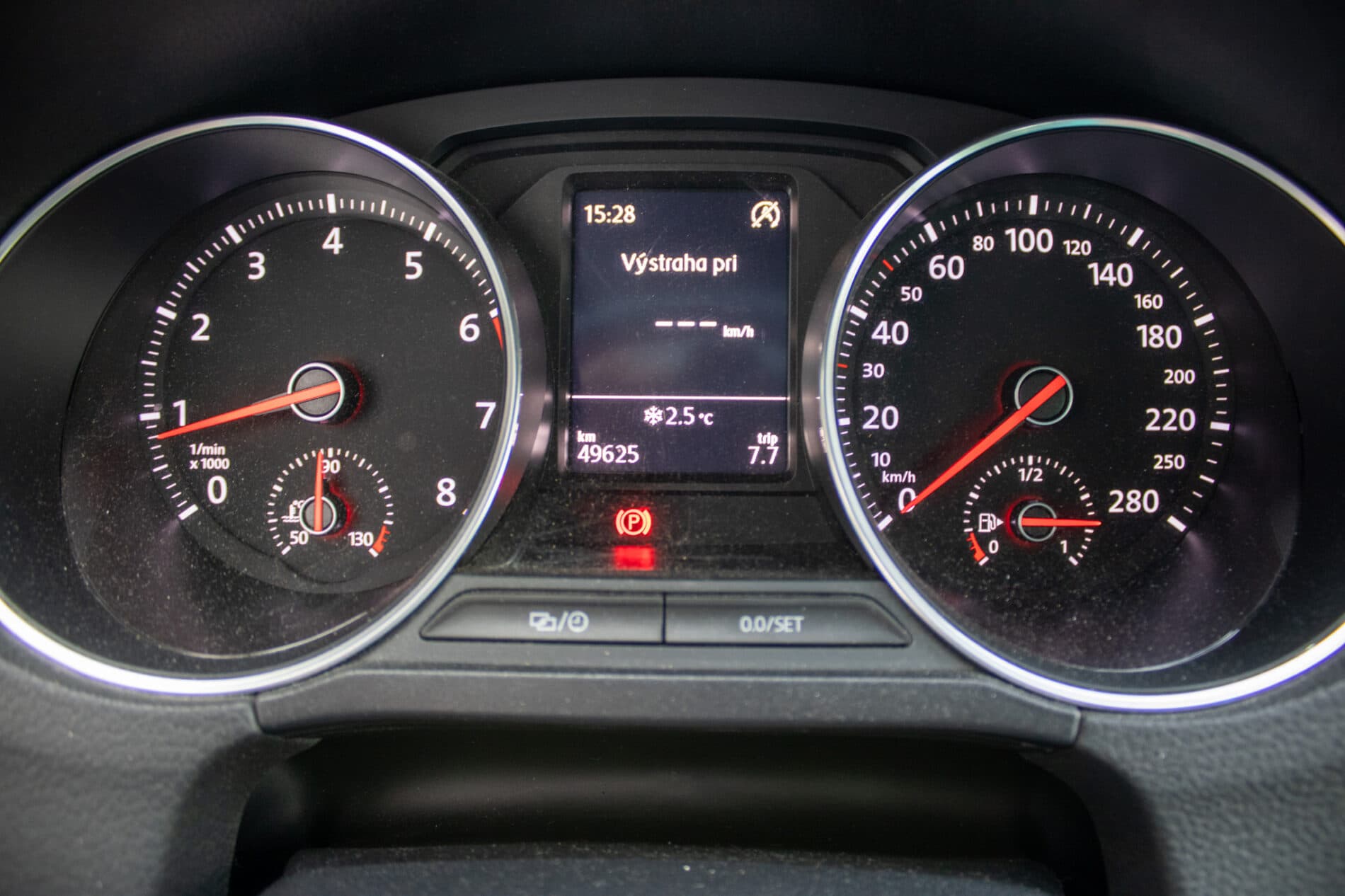 2016 Volkswagen Polo GTI, čierna hatchback, 49 625 km
