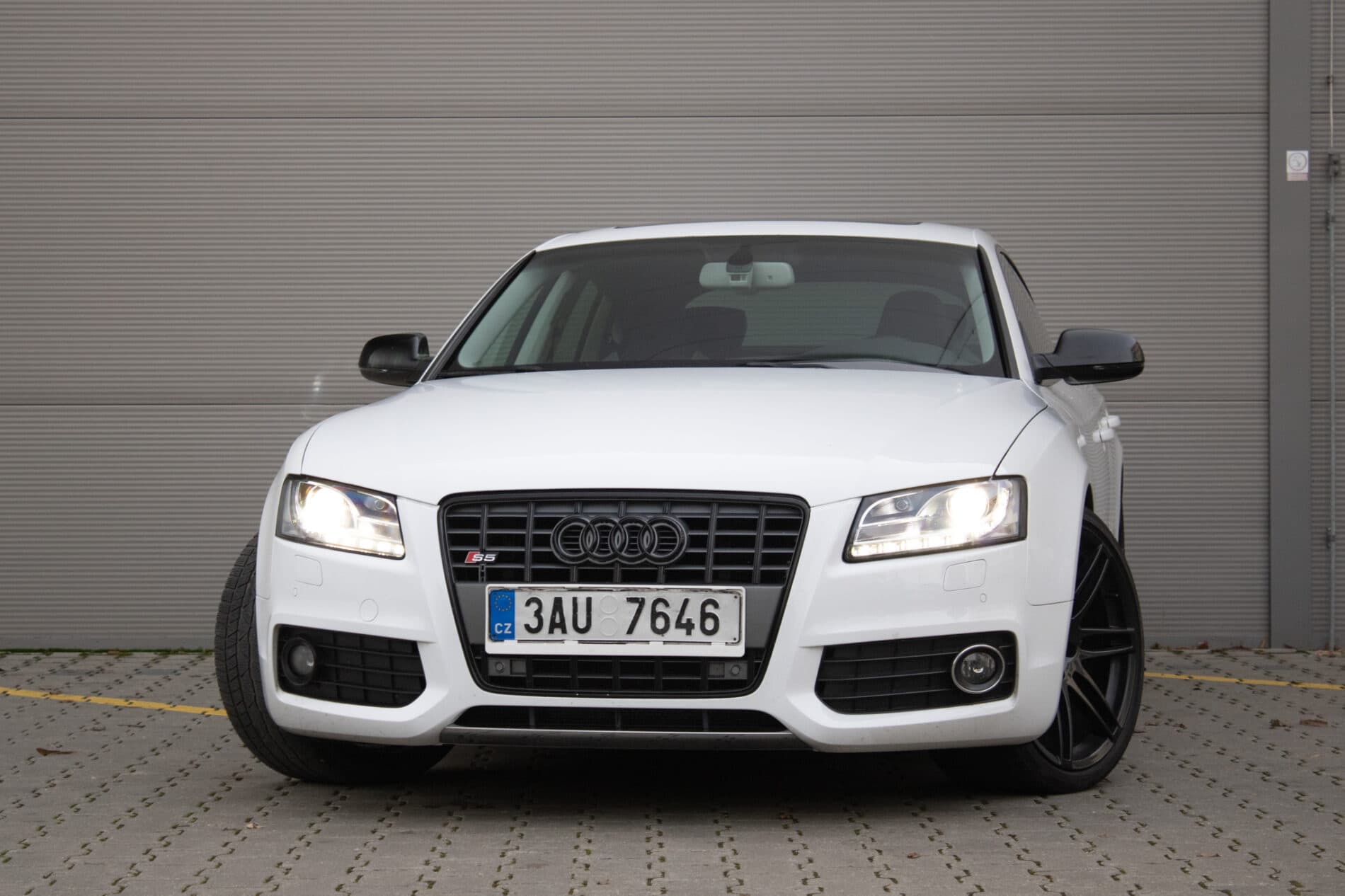 2011 AUDI S5