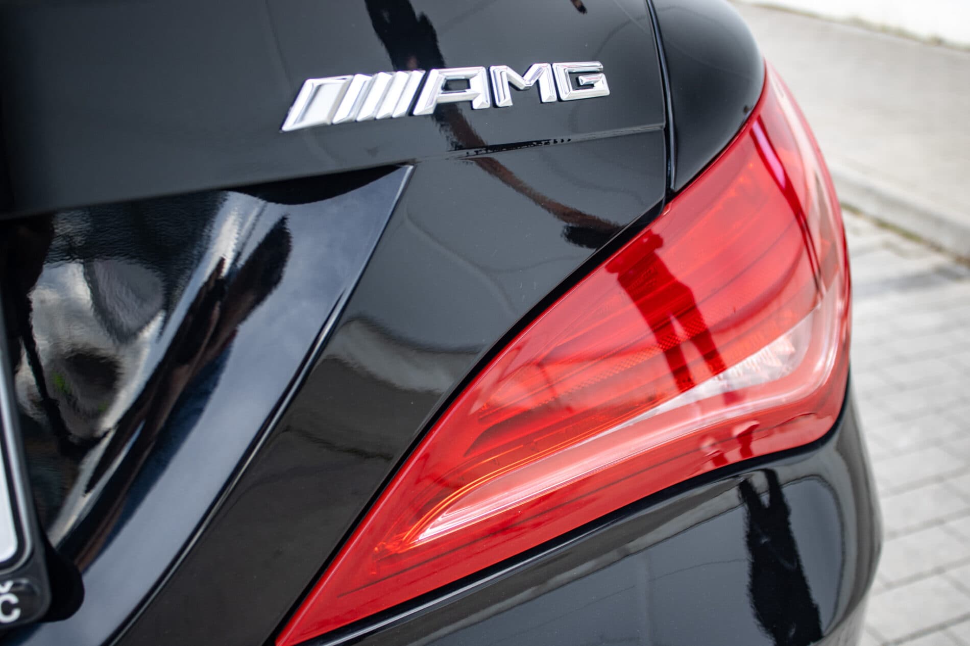 2014 Mercedes-Benz CLA 45 AMG, čierna kupé, 135 120 km