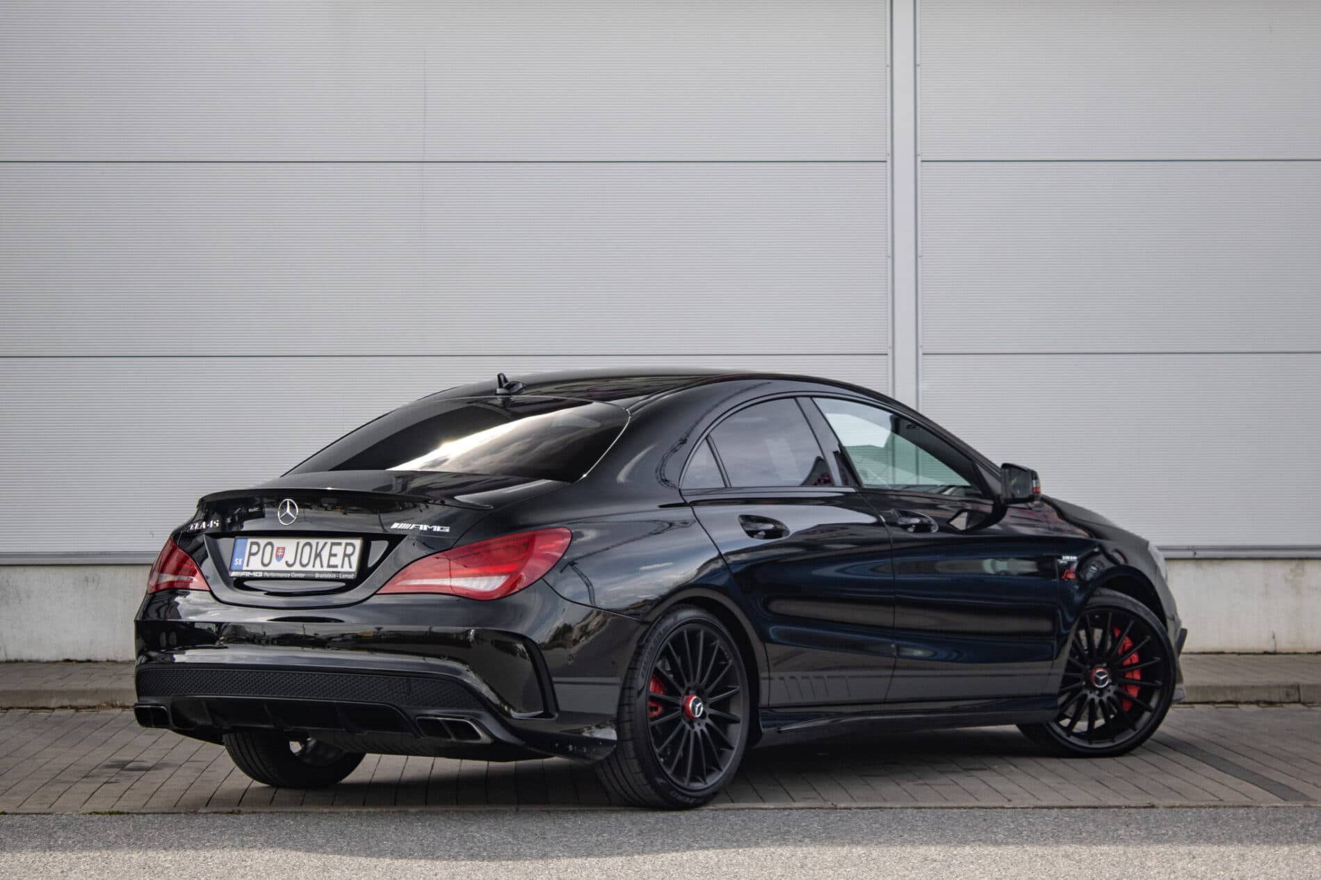 2014 Mercedes-Benz CLA 45 AMG, čierna kupé, 135 120 km