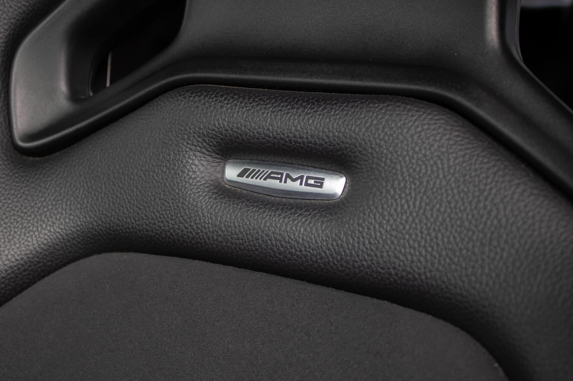 2014 Mercedes-Benz CLA 45 AMG, čierna kupé, 135 120 km