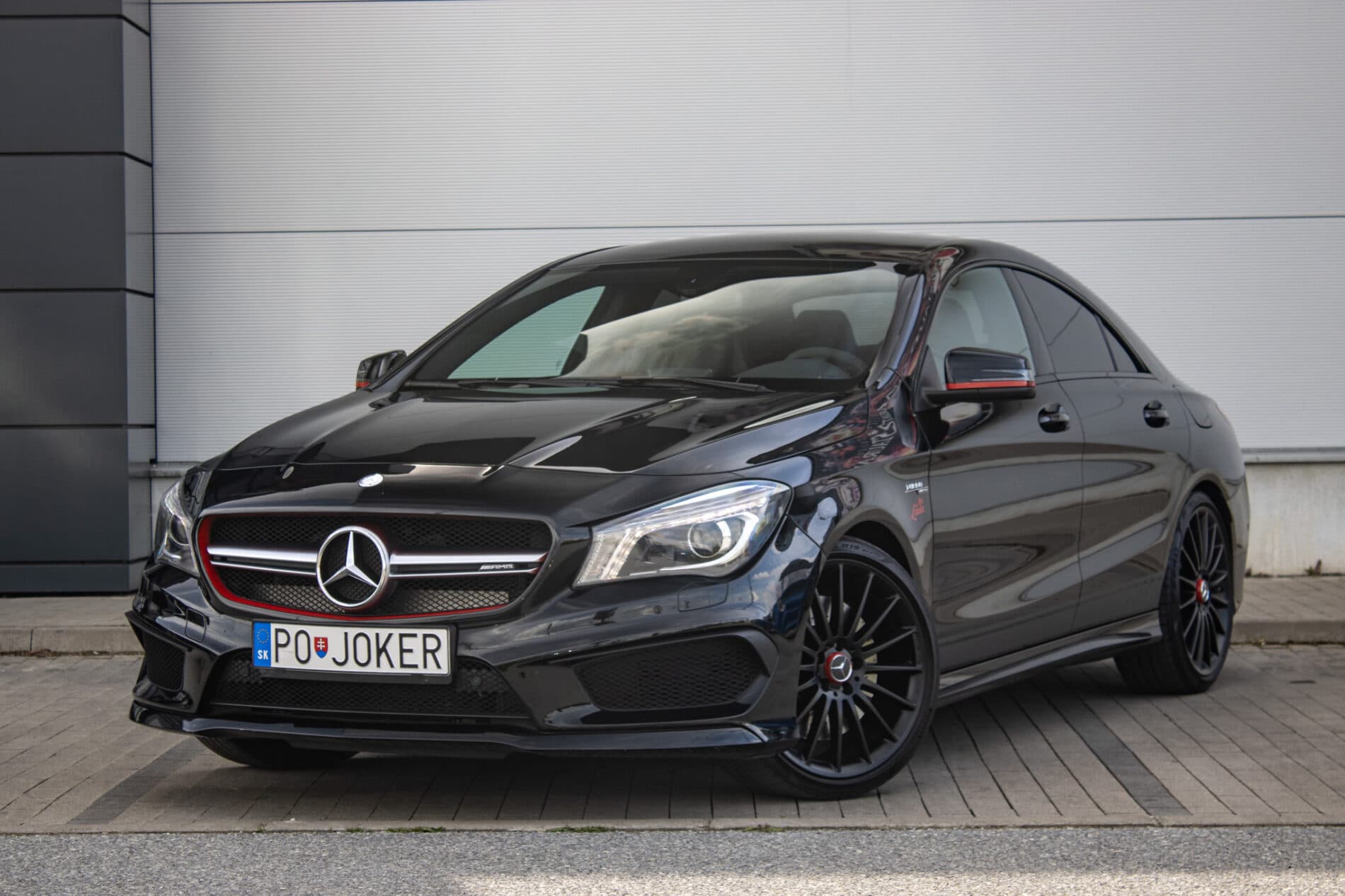 2014 Mercedes-Benz CLA 45 AMG, čierna kupé, 135 120 km