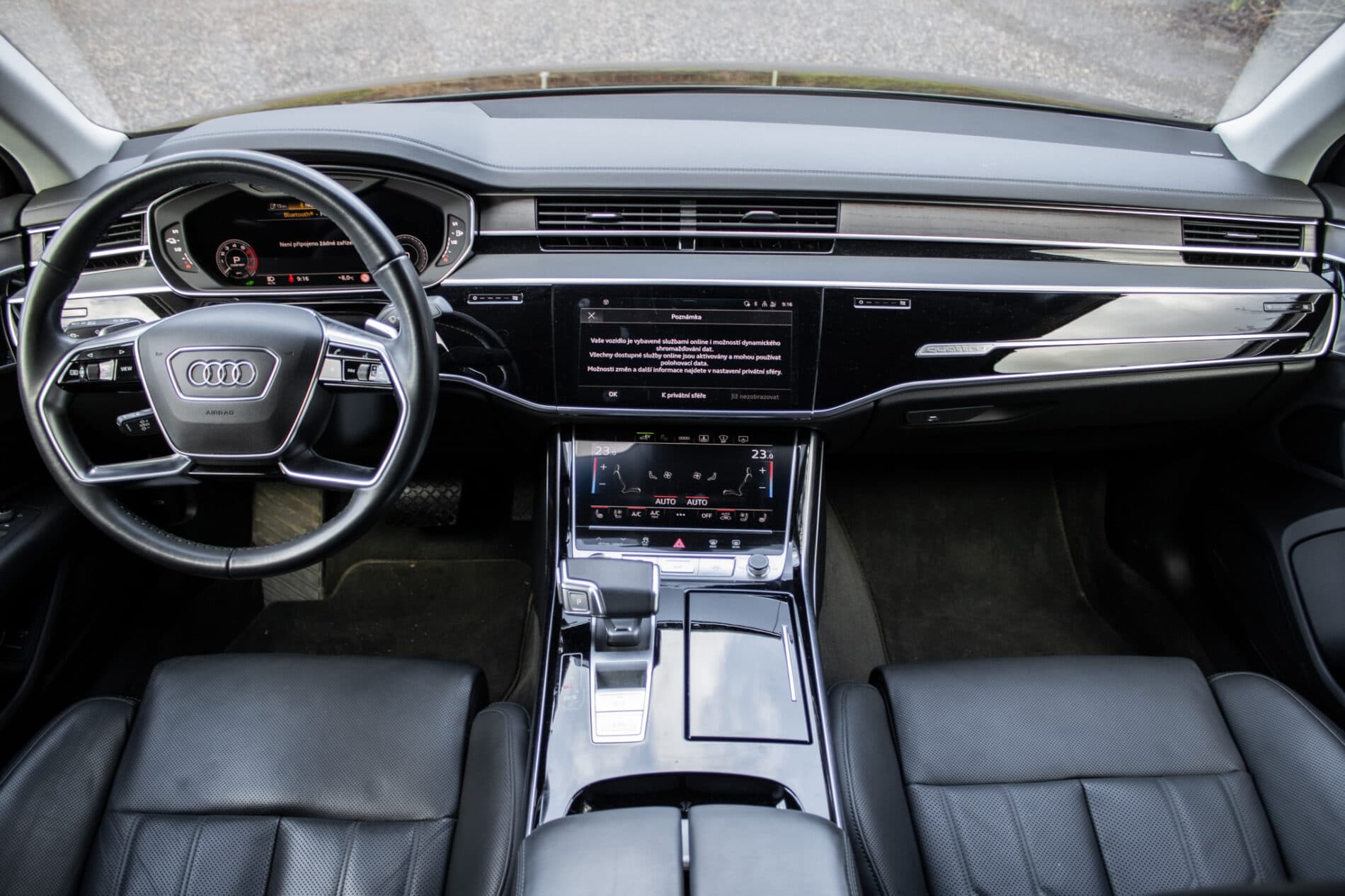2023 AUDI A8, čierna sedan, 45 533 km