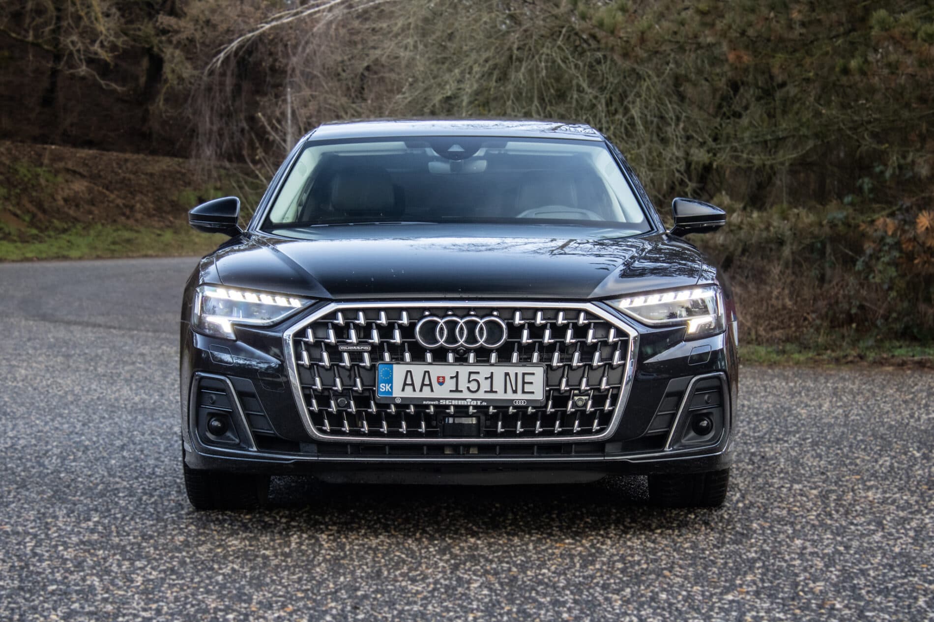 2023 AUDI A8, čierna sedan, 45 533 km