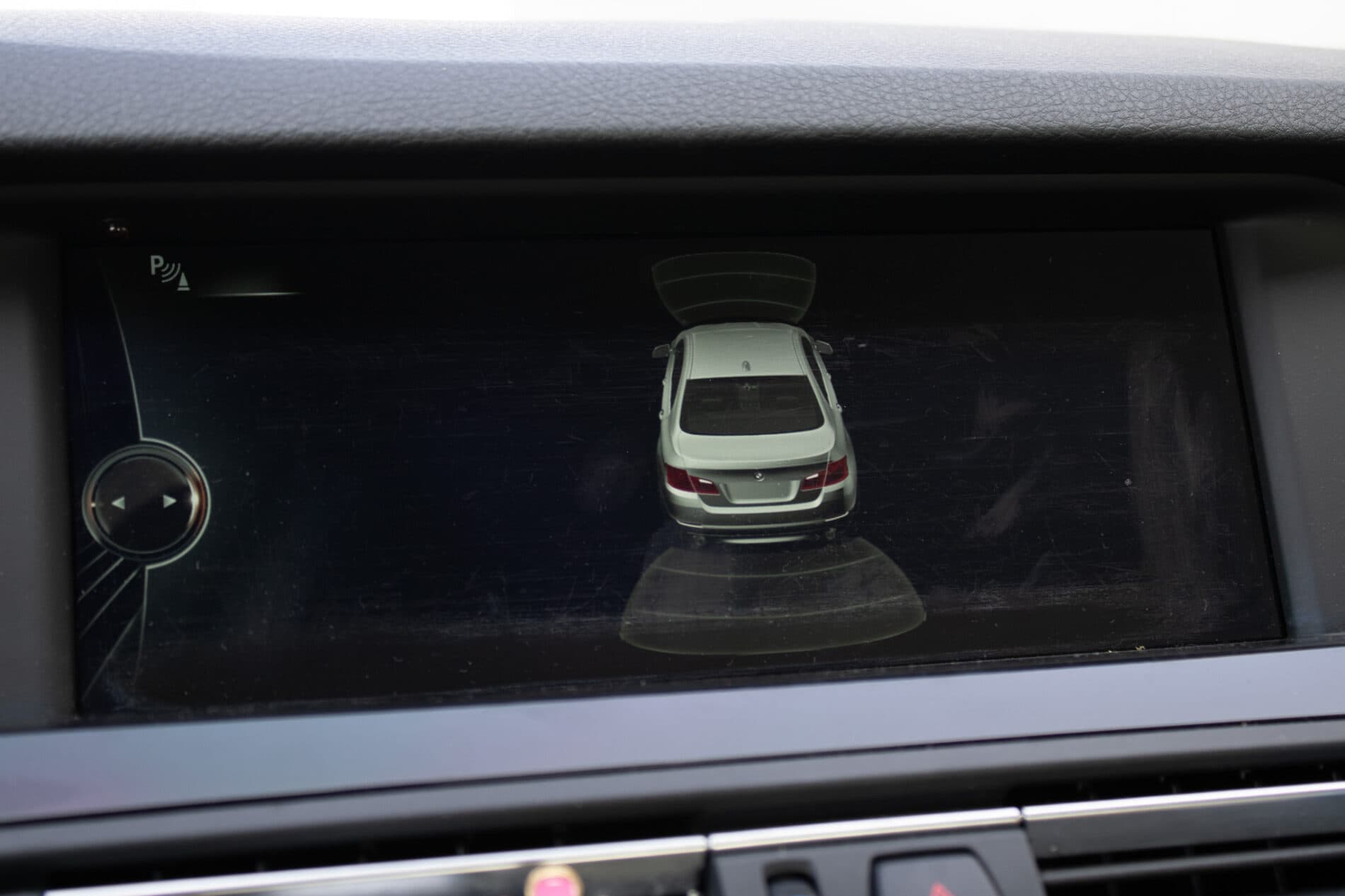 2013 BMW 530d, čierna sedan, 303 000 km