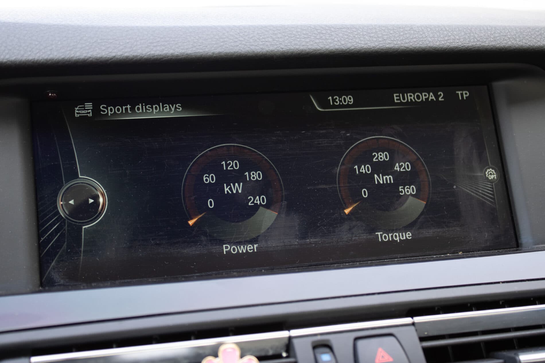 2013 BMW 530d, čierna sedan, 303 000 km