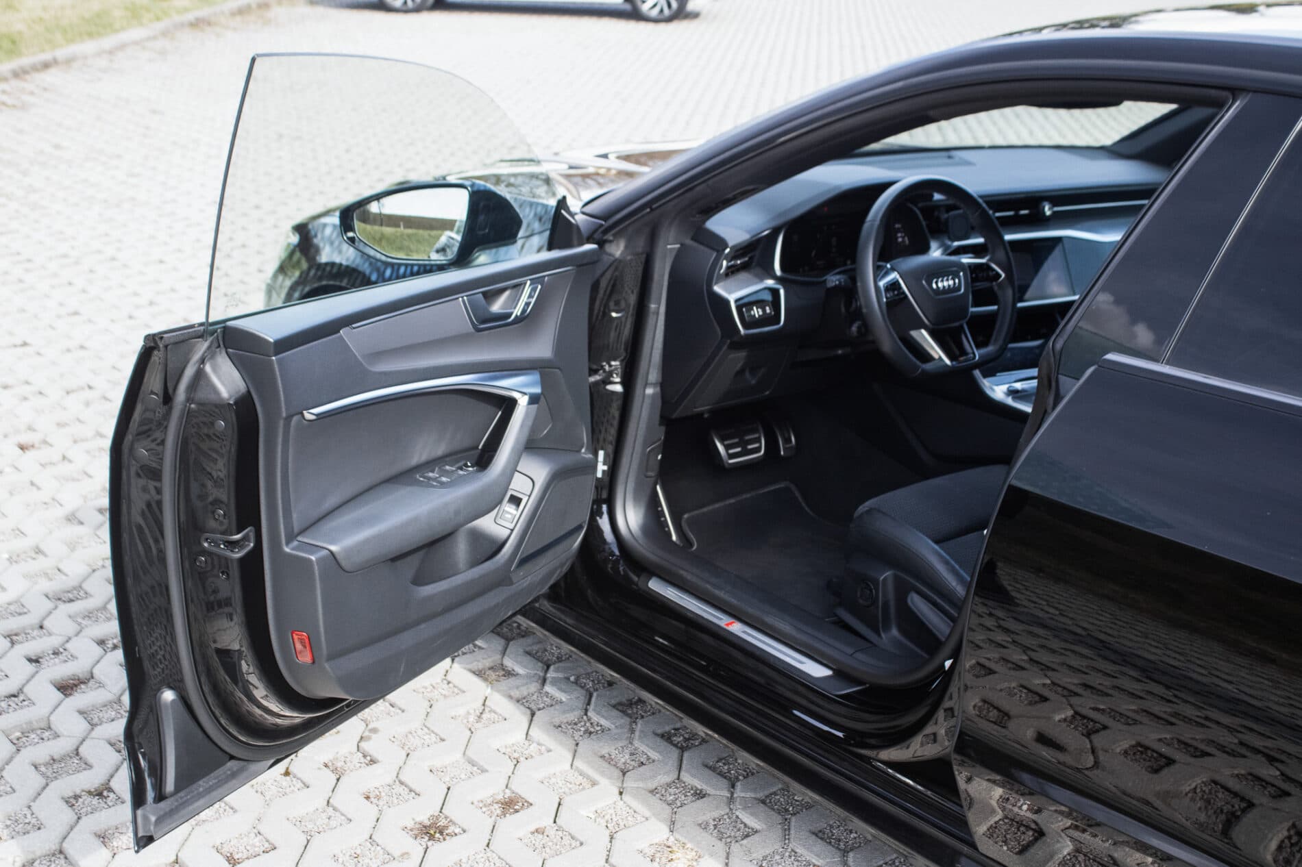 2022 AUDI A7, čierna, 99 845 km