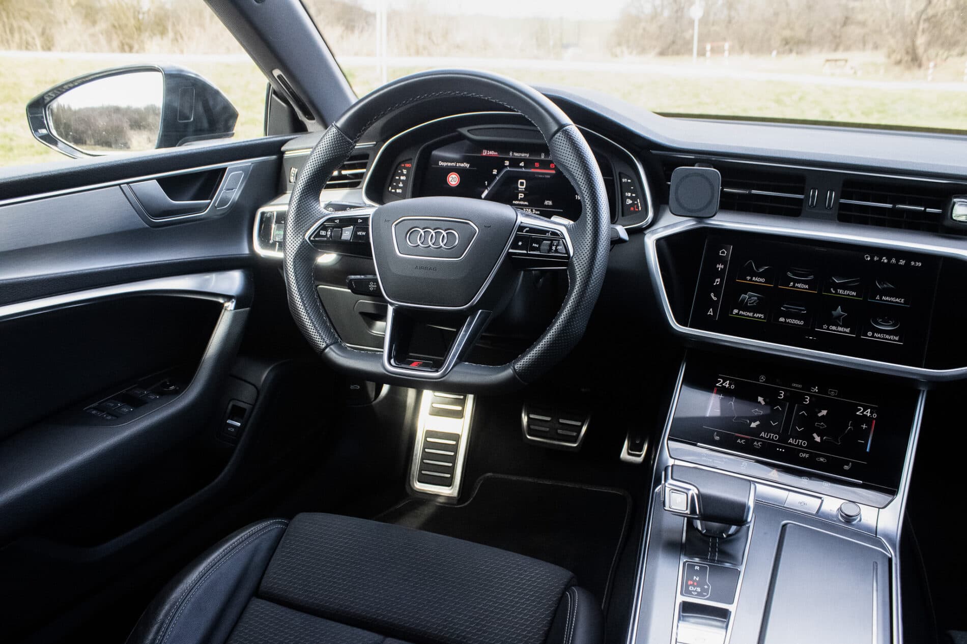 2022 AUDI A7, čierna, 99 845 km