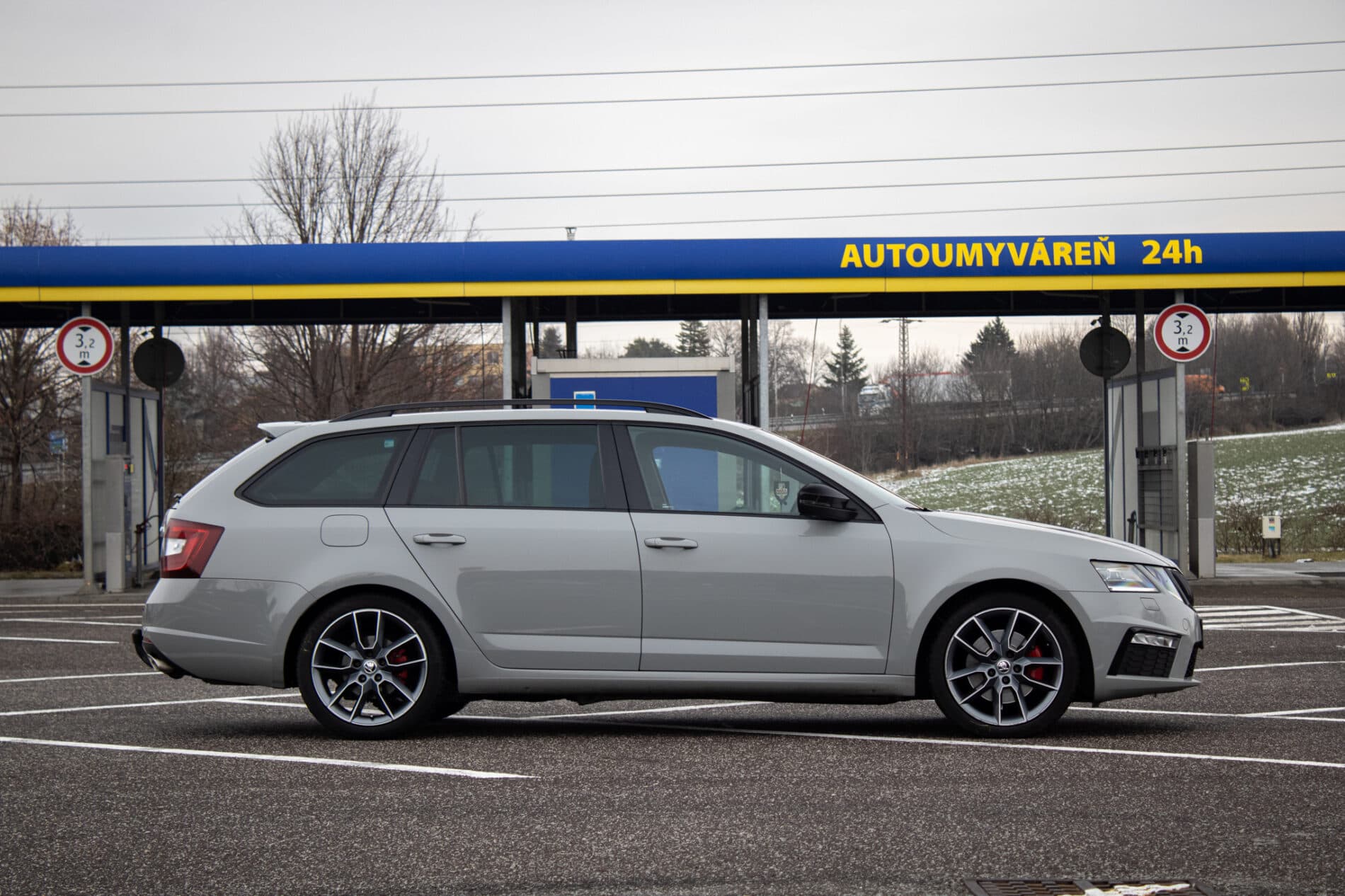 2019 Skoda Octavia RS, sivá kombi, 193 427 km