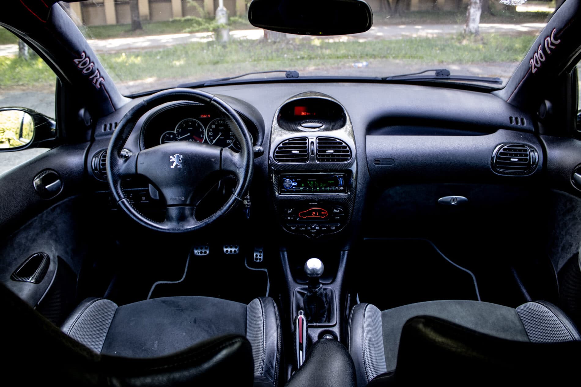 2003 Peugeot 206 RC, čierna hatchback, 58 219 km