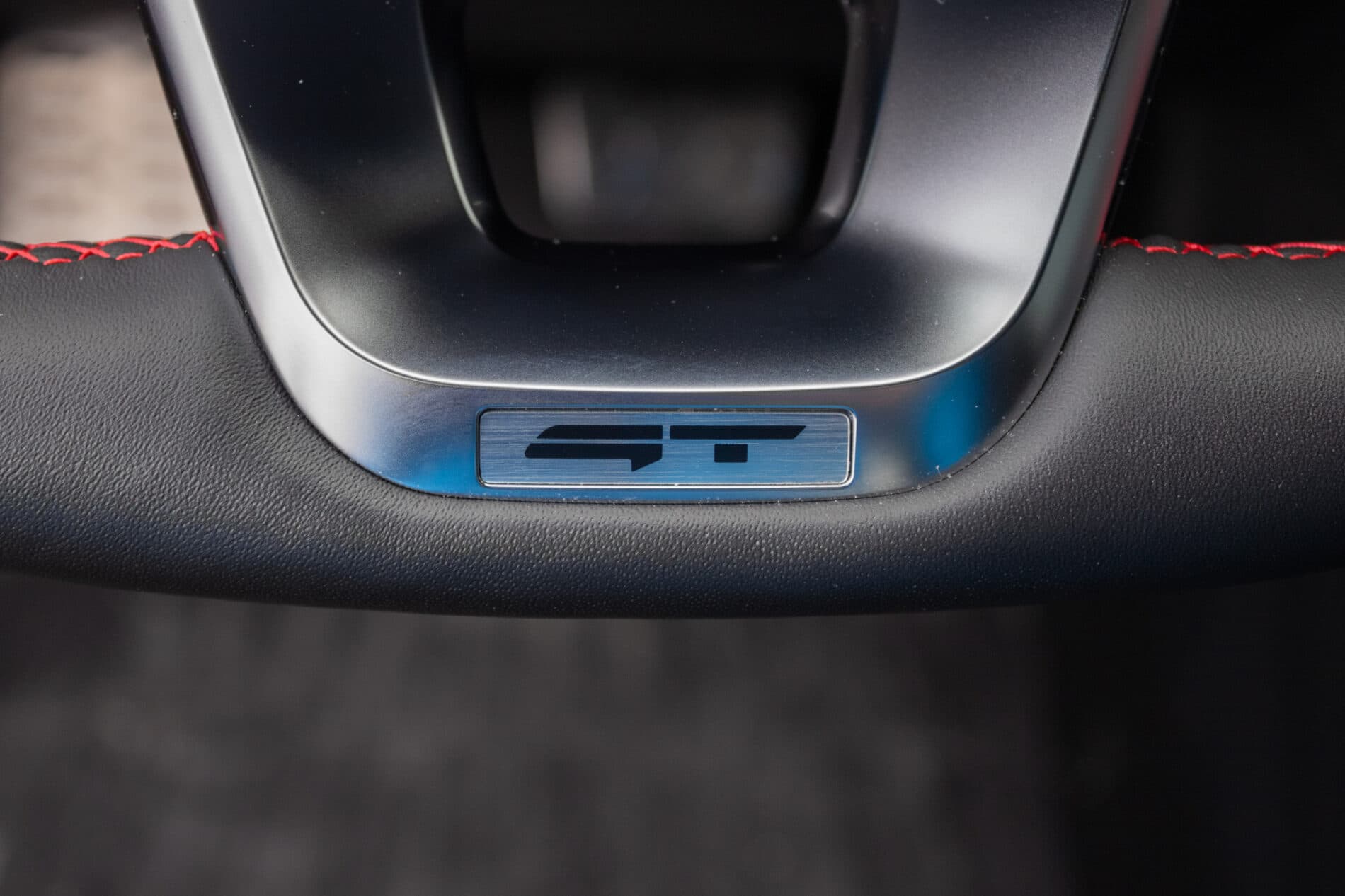 2024 Kia ProCeed GT, červená kombi, 13 654 km
