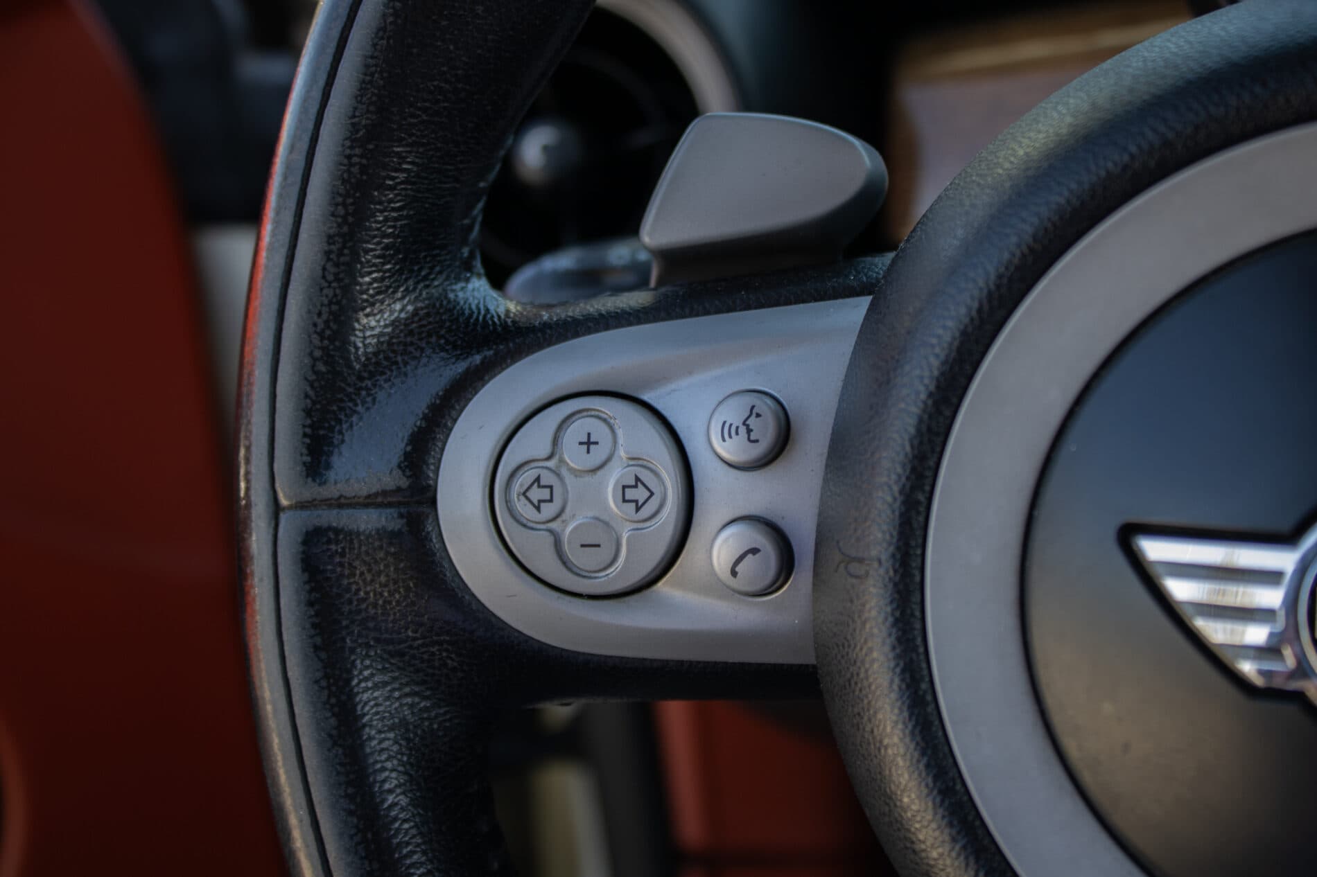 2009 MINI Cooper S, biela hatchback, 158 491 km