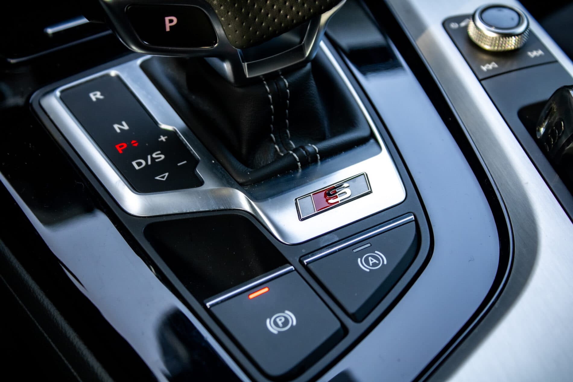 2023 AUDI S5, modrá hatchback, 22 564 km