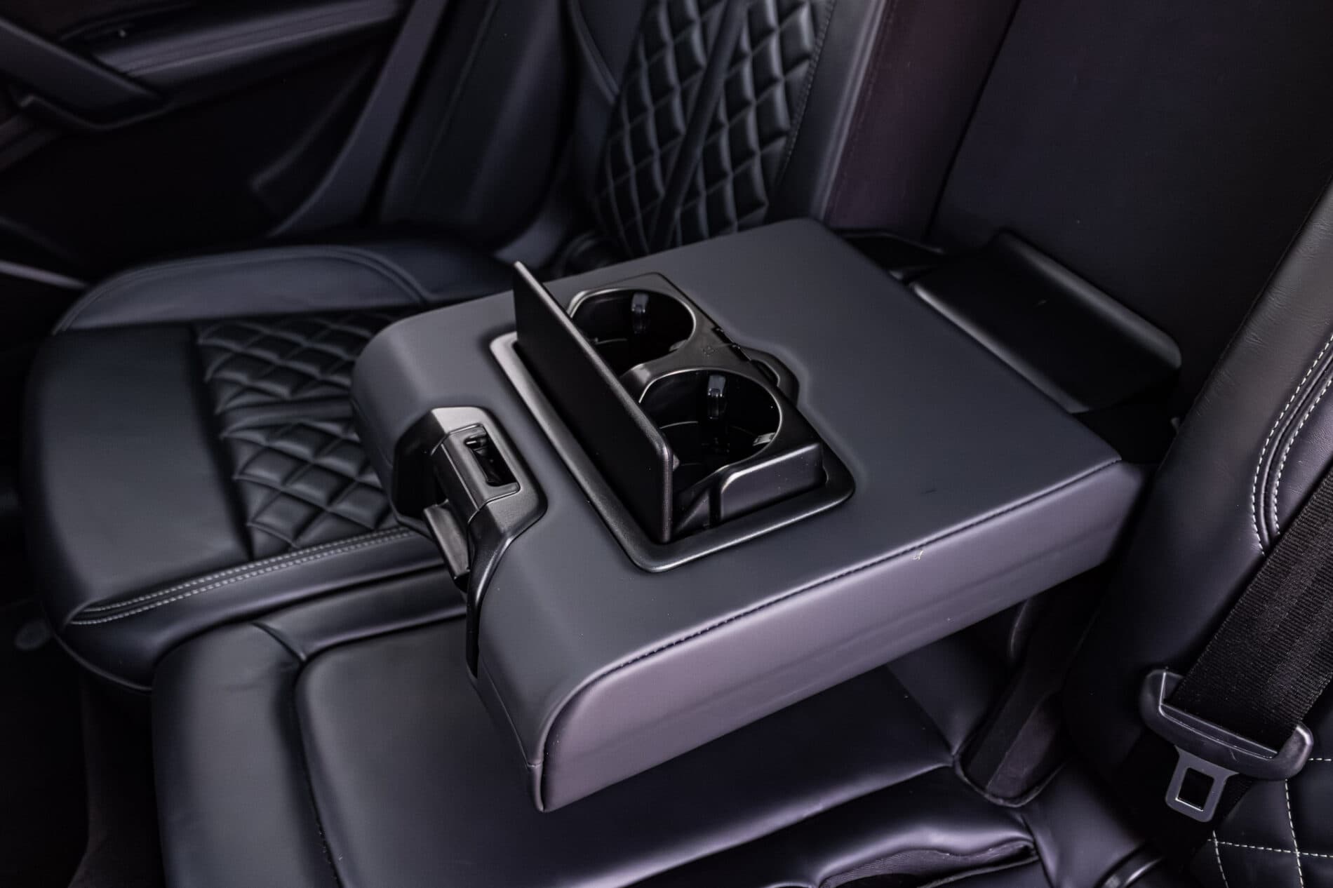 2018 AUDI S5, čierna suv, 194 529 km