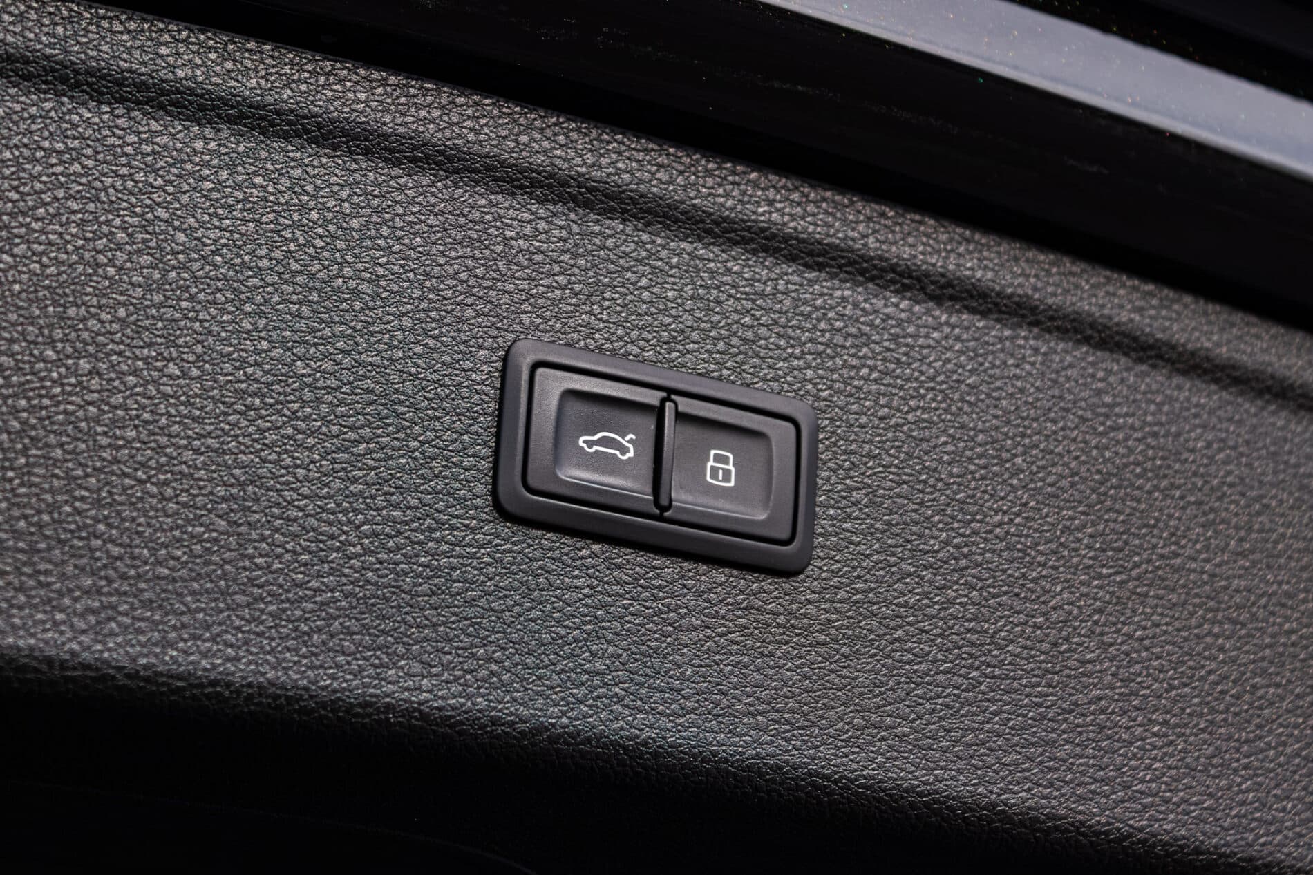 2018 AUDI S5, čierna suv, 194 529 km