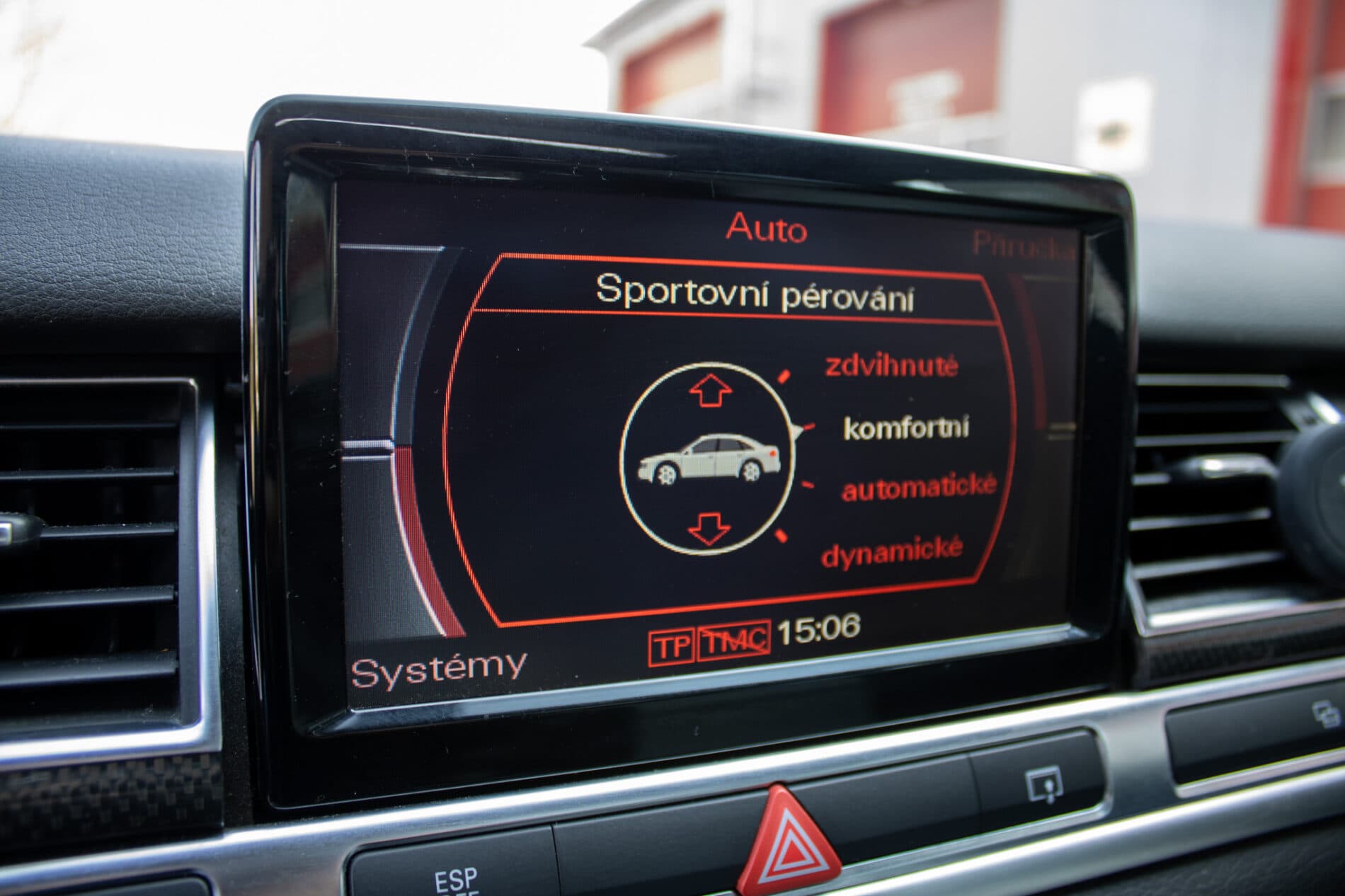 2008 AUDI S8, biela sedan, 246 825 km