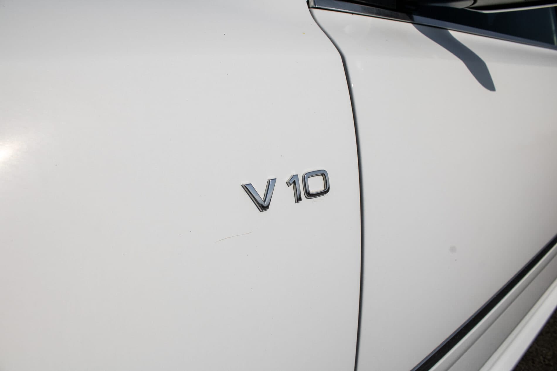 2008 AUDI S8, biela sedan, 246 825 km