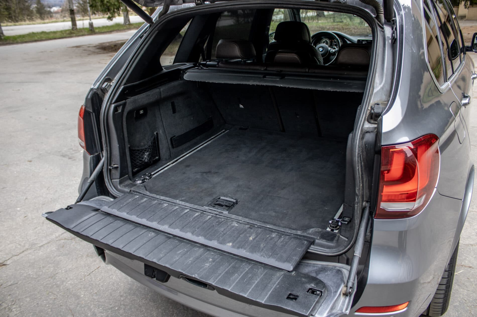 2014 BMW X5 M50d, sivá suv, 219 746 km
