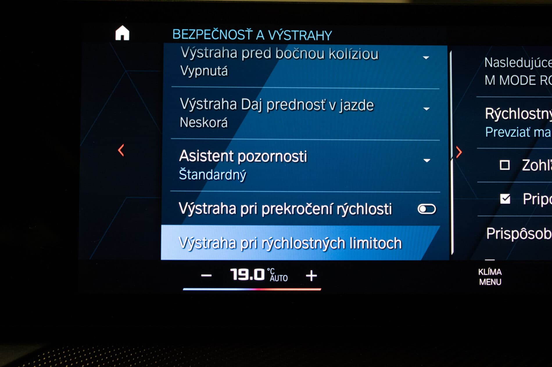 2023 BMW M4, sivá kupé, 9 194 km