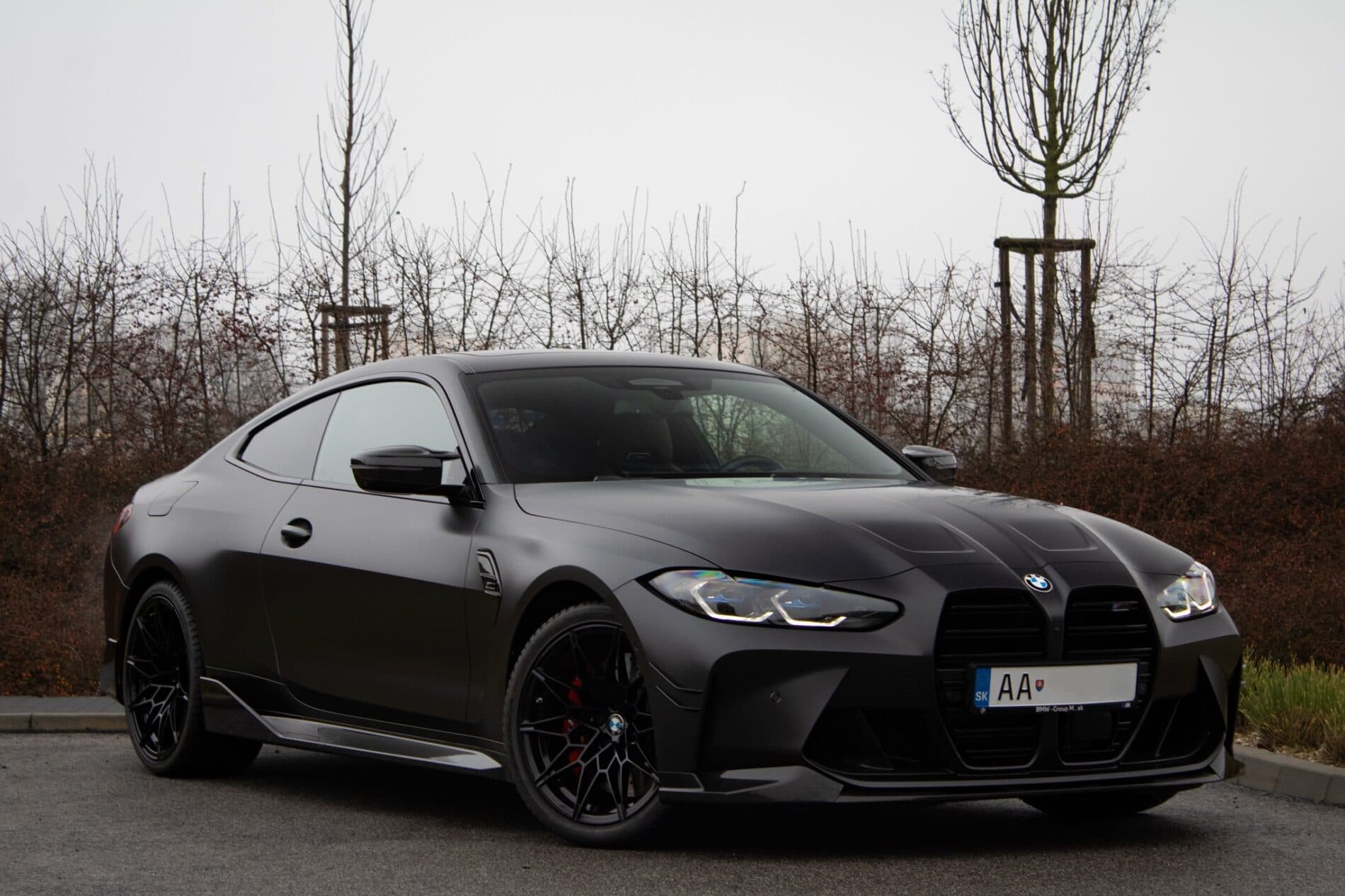 2023 BMW M4, sivá kupé, 9 194 km