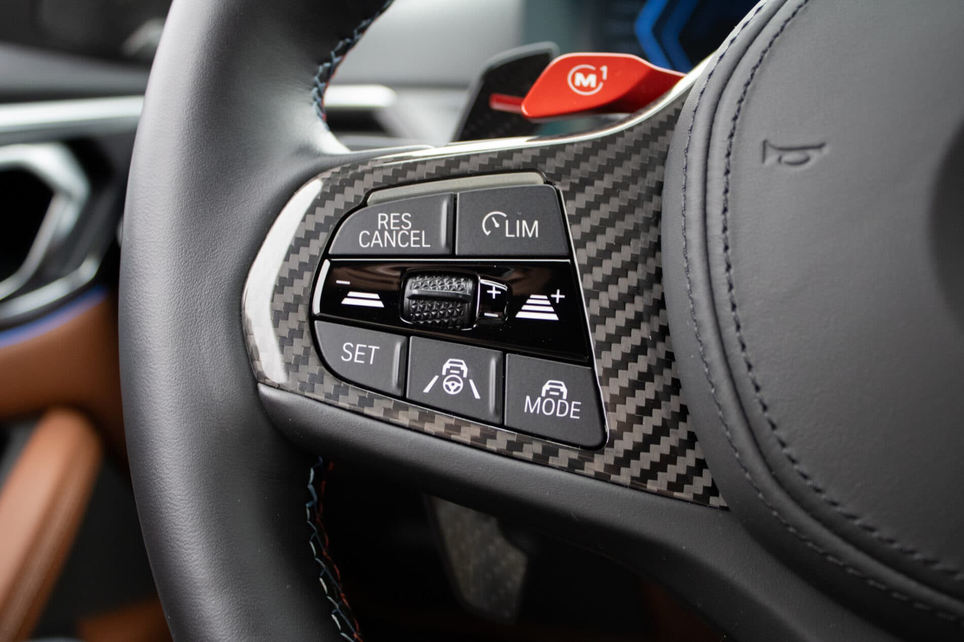 2023 BMW M4, sivá kupé, 9 194 km