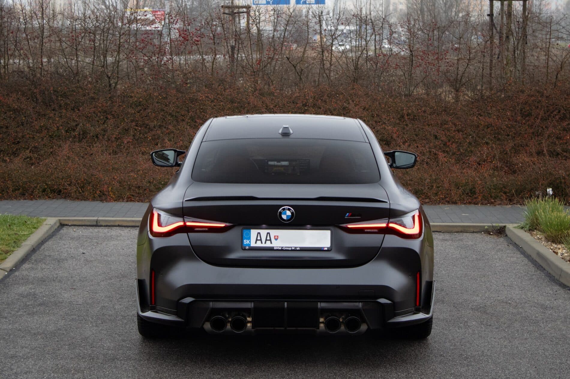 2023 BMW M4, sivá kupé, 9 194 km