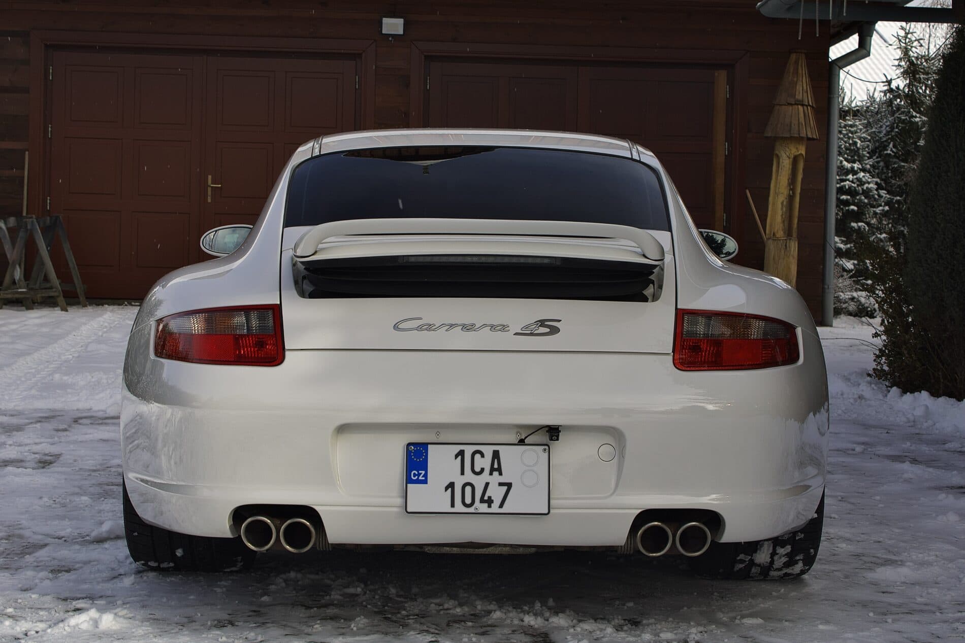 2008 Porsche 997 Carrera S, biela kupé, 83 929 km