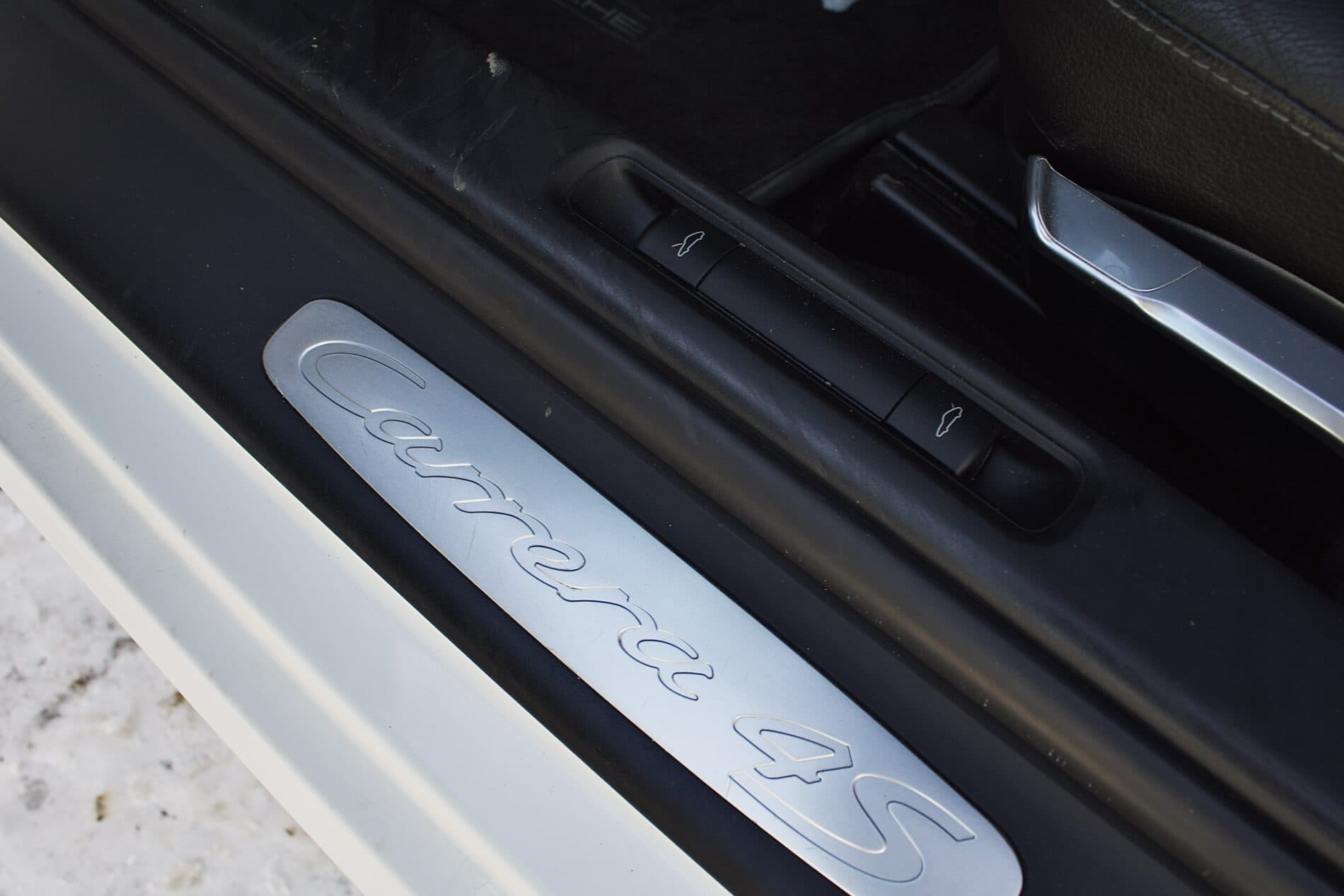 2008 Porsche 997 Carrera S, biela kupé, 83 929 km