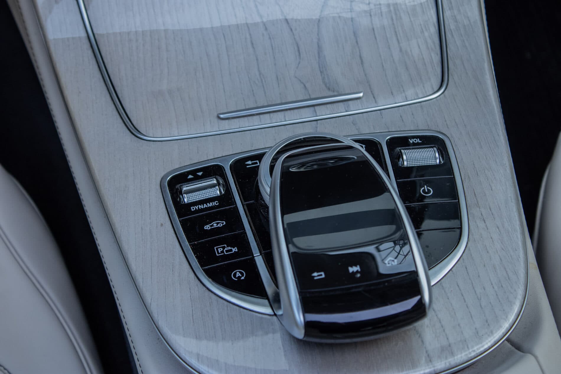 2019 Mercedes-Benz CLS 450, červená kupé, 108 680 km