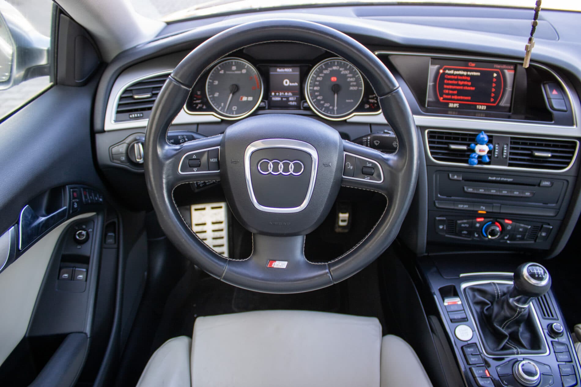 2008 AUDI S5, sivá kupé, 153 084 km