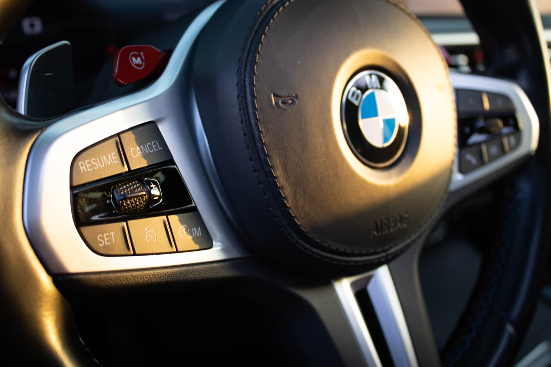 2022 BMW X3 M, sivá suv, 64 066 km