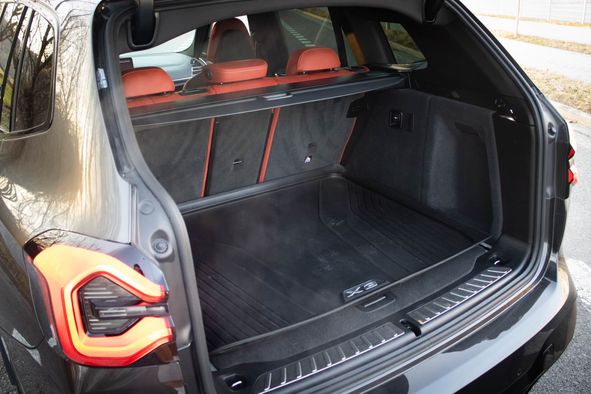 2022 BMW X3 M, sivá suv, 64 066 km