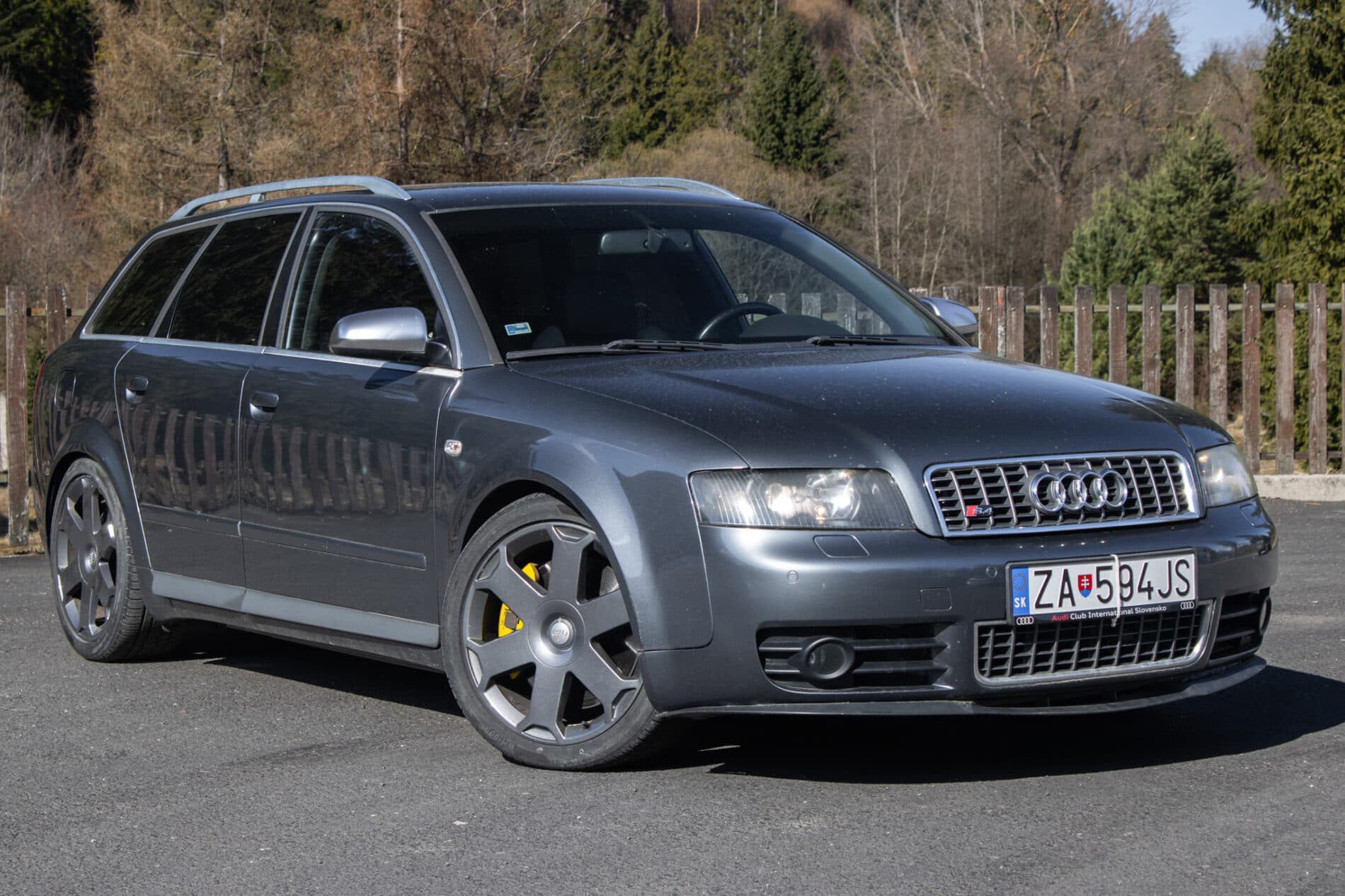 2004 AUDI S4, sivá kombi, 234 814 km